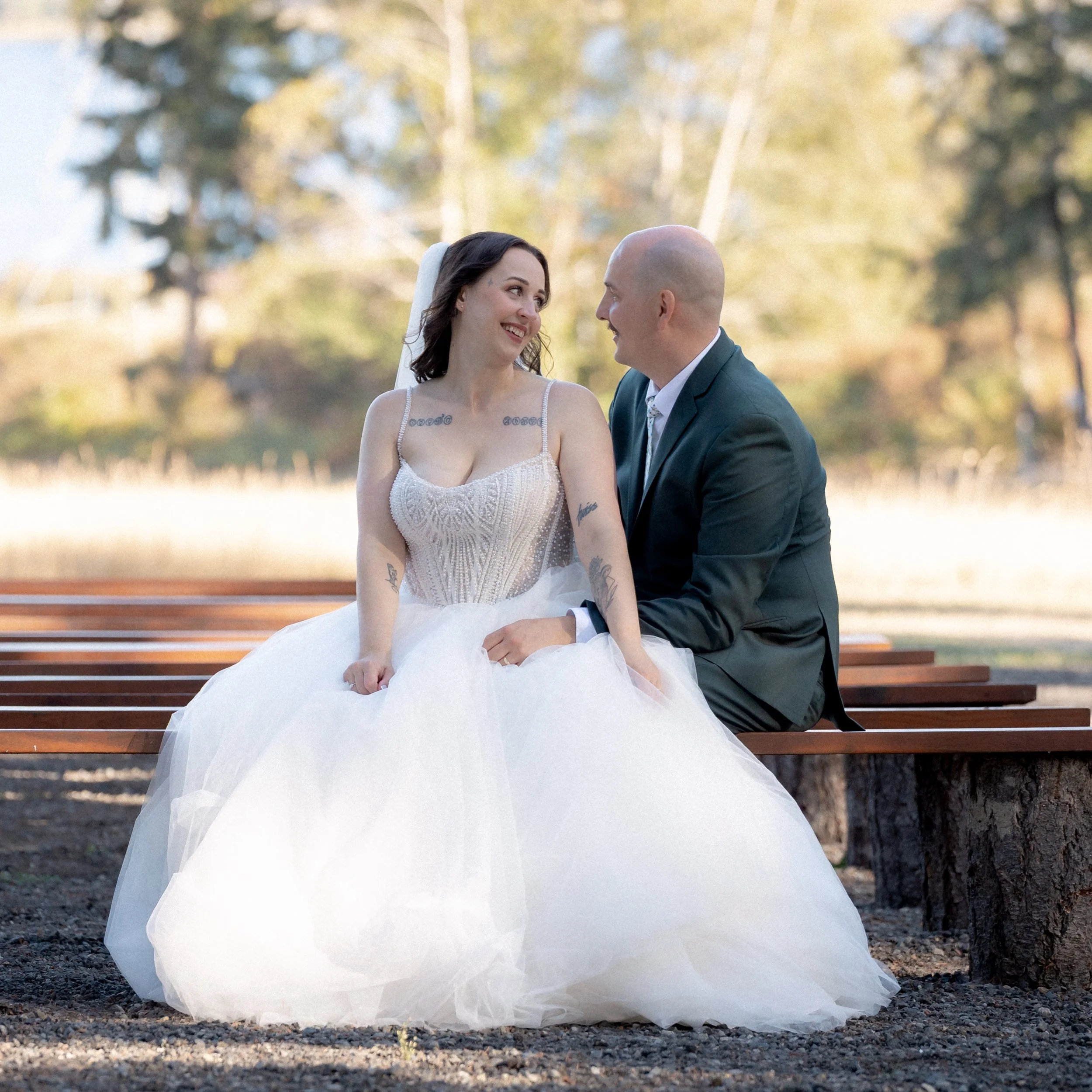 Our most heartfelt congratulations to Alex and Lydia! Married last Saturday at @brannenlakeestates❤️ 

Venue: @brannenlakeestates
Hair and Makeup: @vibeautifystudio 

#vancouverislandweddings #bcweddingphotographer #yyjweddings #lindseymillarphotogra