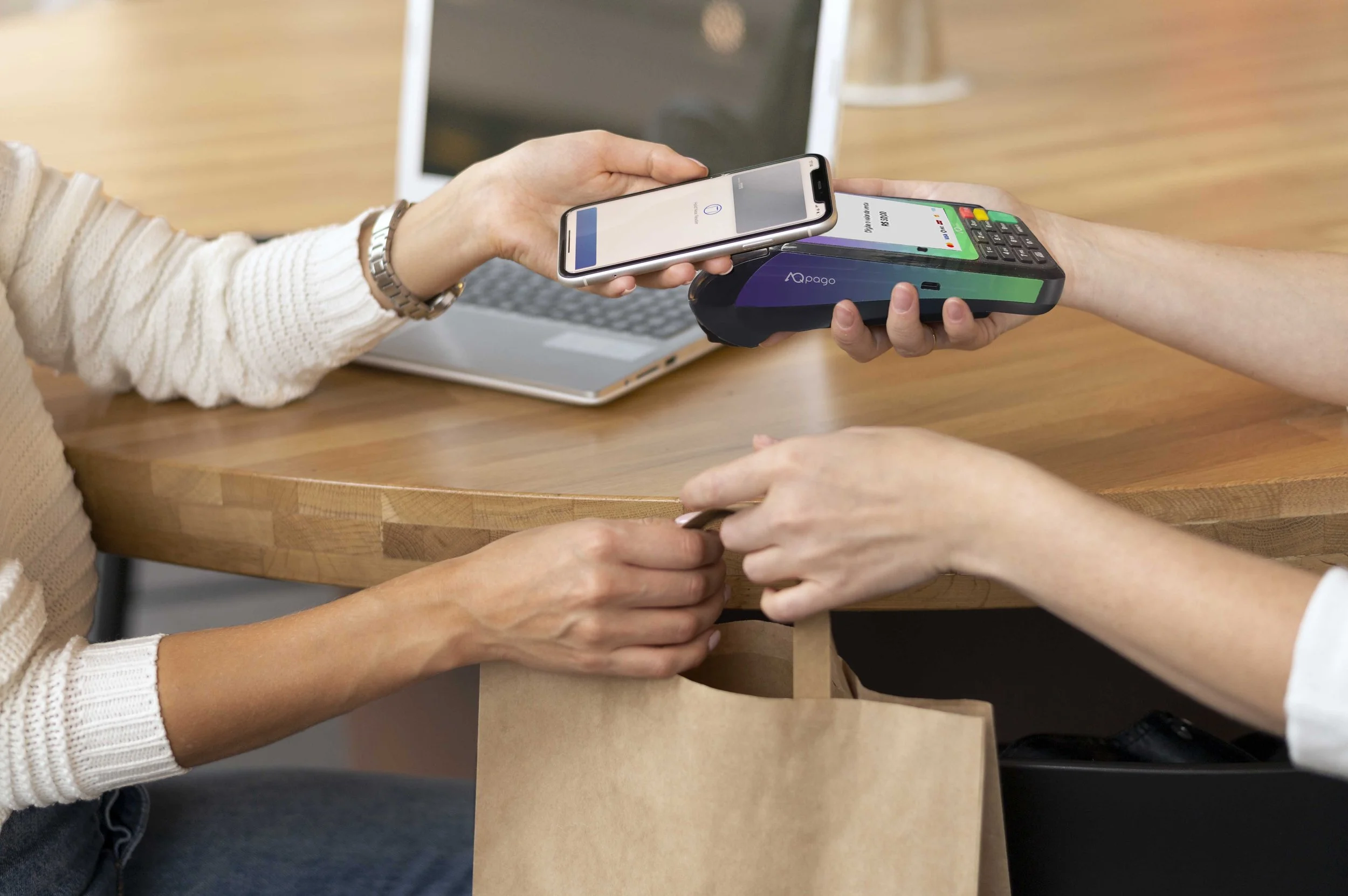 Final de ano mais lucrativo começa com bons recebimentos — conheça a AQPago