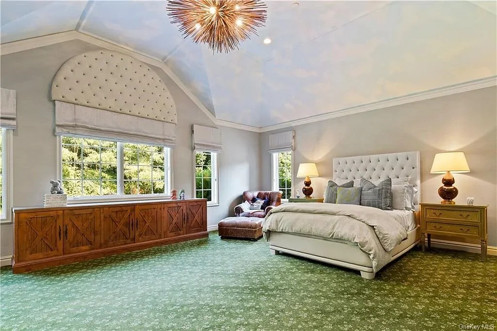 bedroom g.jpg