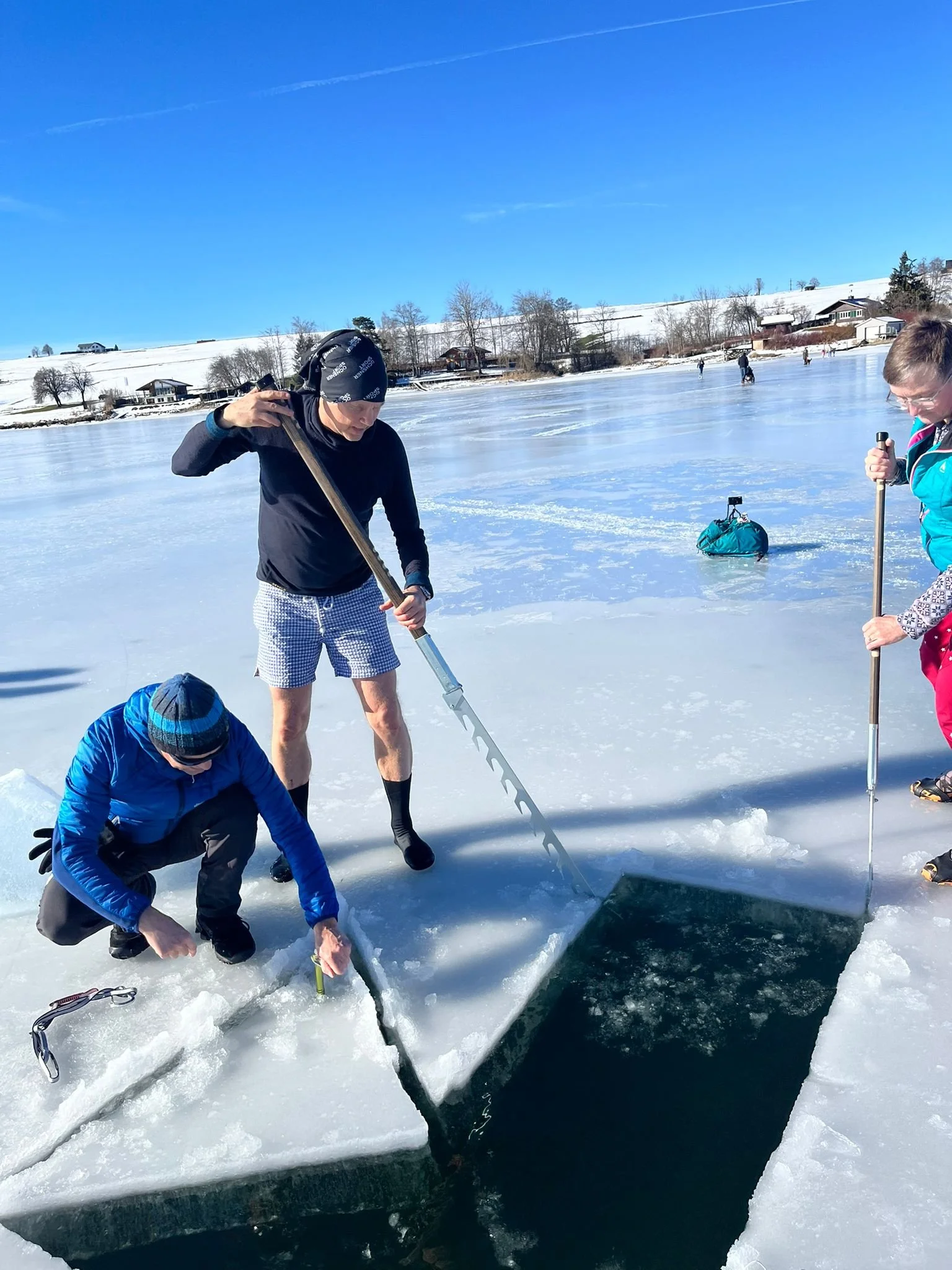 EISLOCHBOREN & BADEN | KÄLTENETZWERK