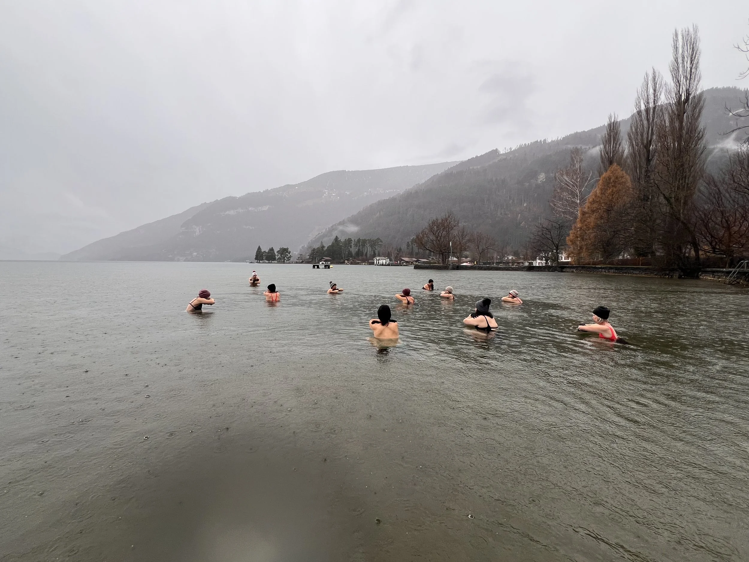 INTERLAKEN | KALTBADEN | UNTERSEEN SCHÜLERBAD