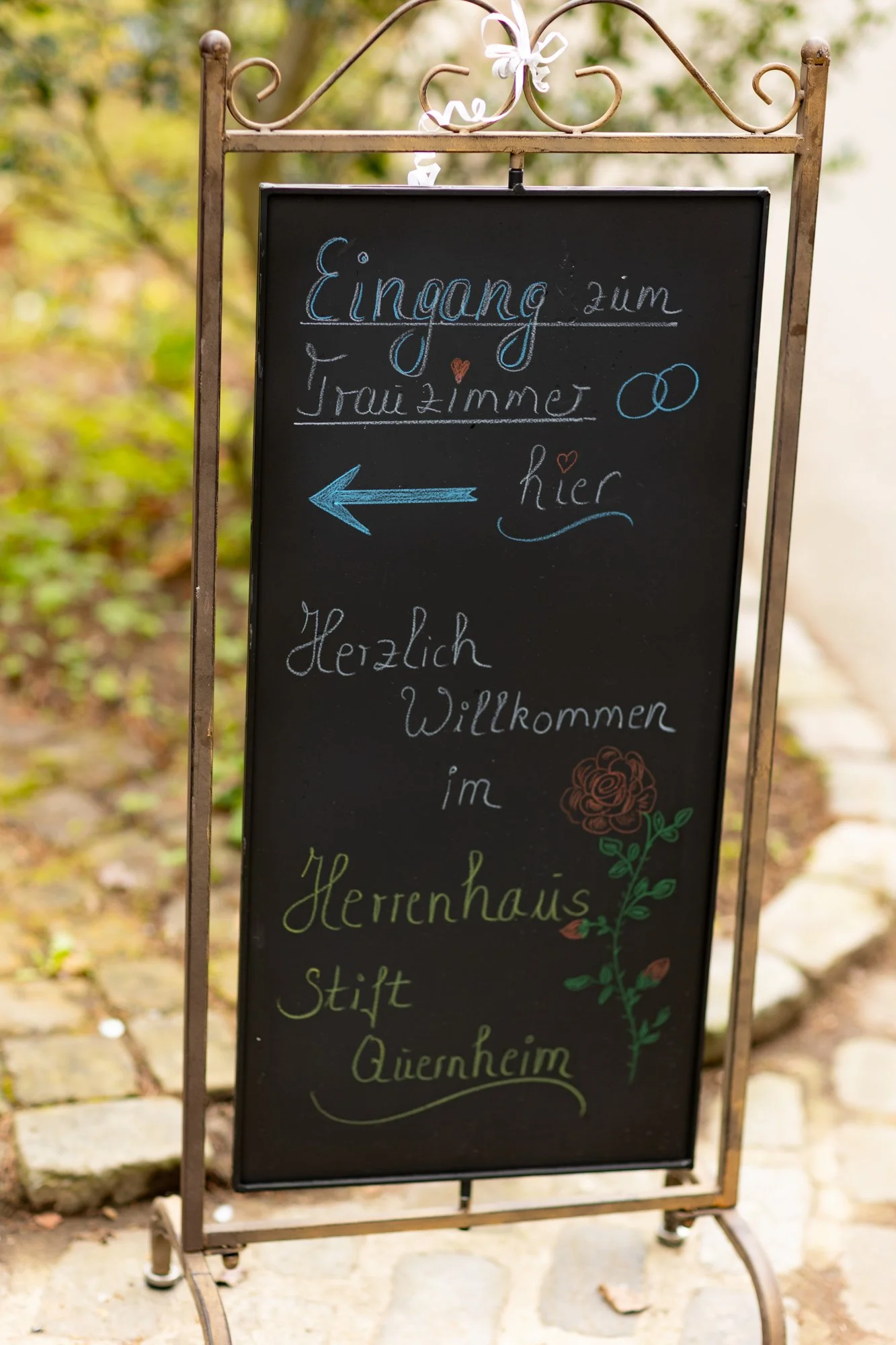Larissa-Max-2.jpg