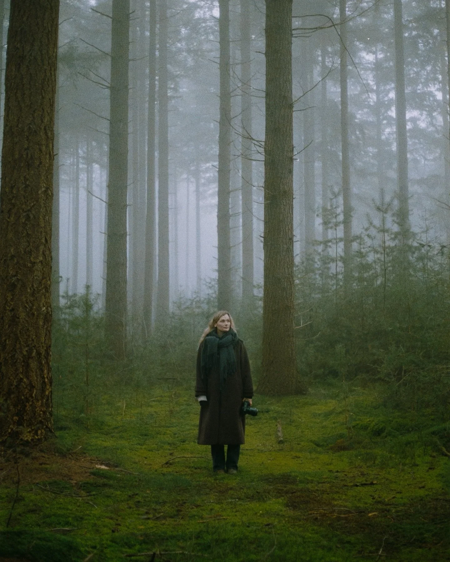 The recipe for this shot: Canon A-1 loaded with Portra 800, rated at 400. A beautiful forest and my even more beautiful wife. 🫶🏼