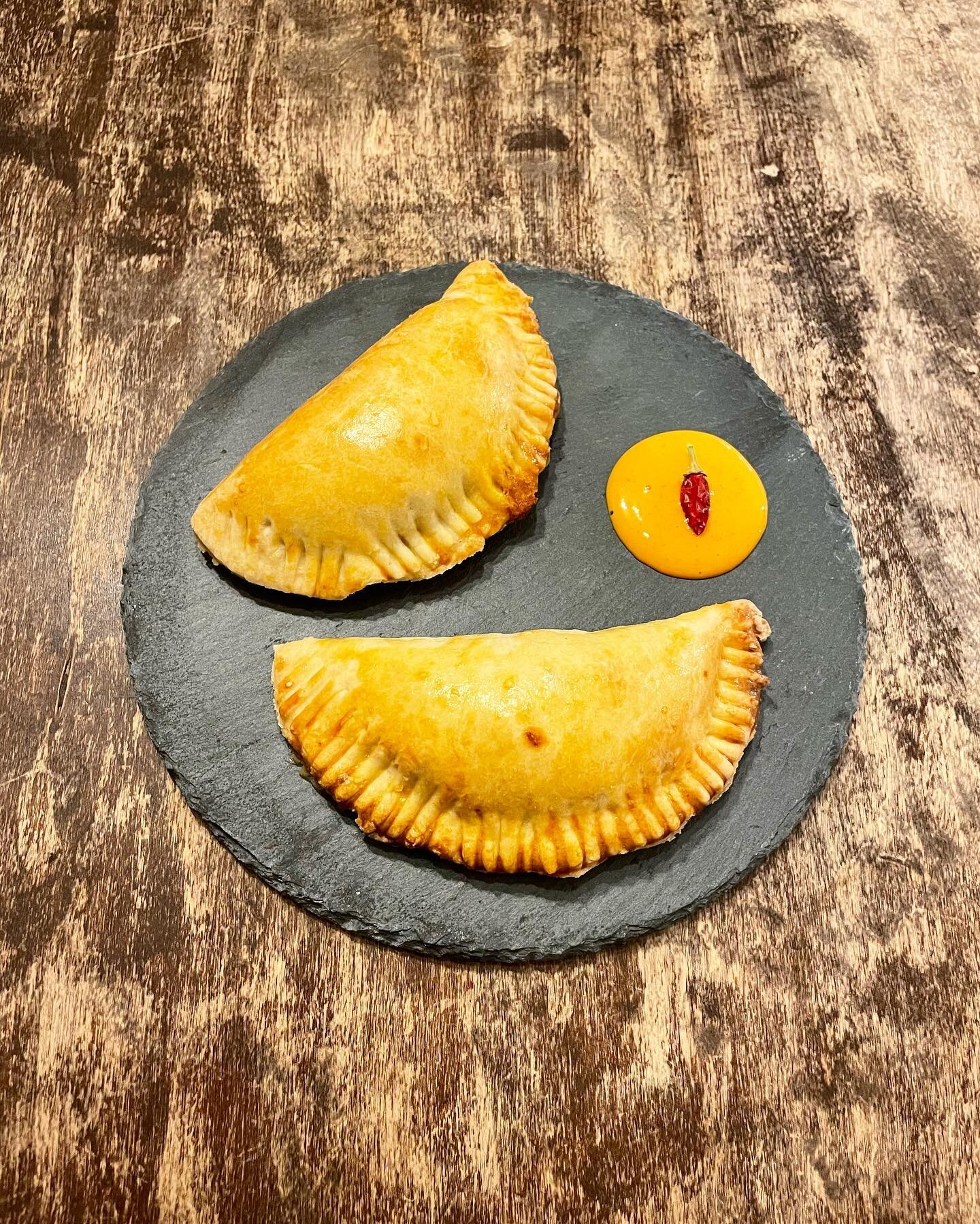 Pesto-Reste und keine Lust auf Pasta? Bef&uuml;lle Empanadas damit 💃🥳#empanadas #pesto #foodporn #tastenotwaste #foodwaste