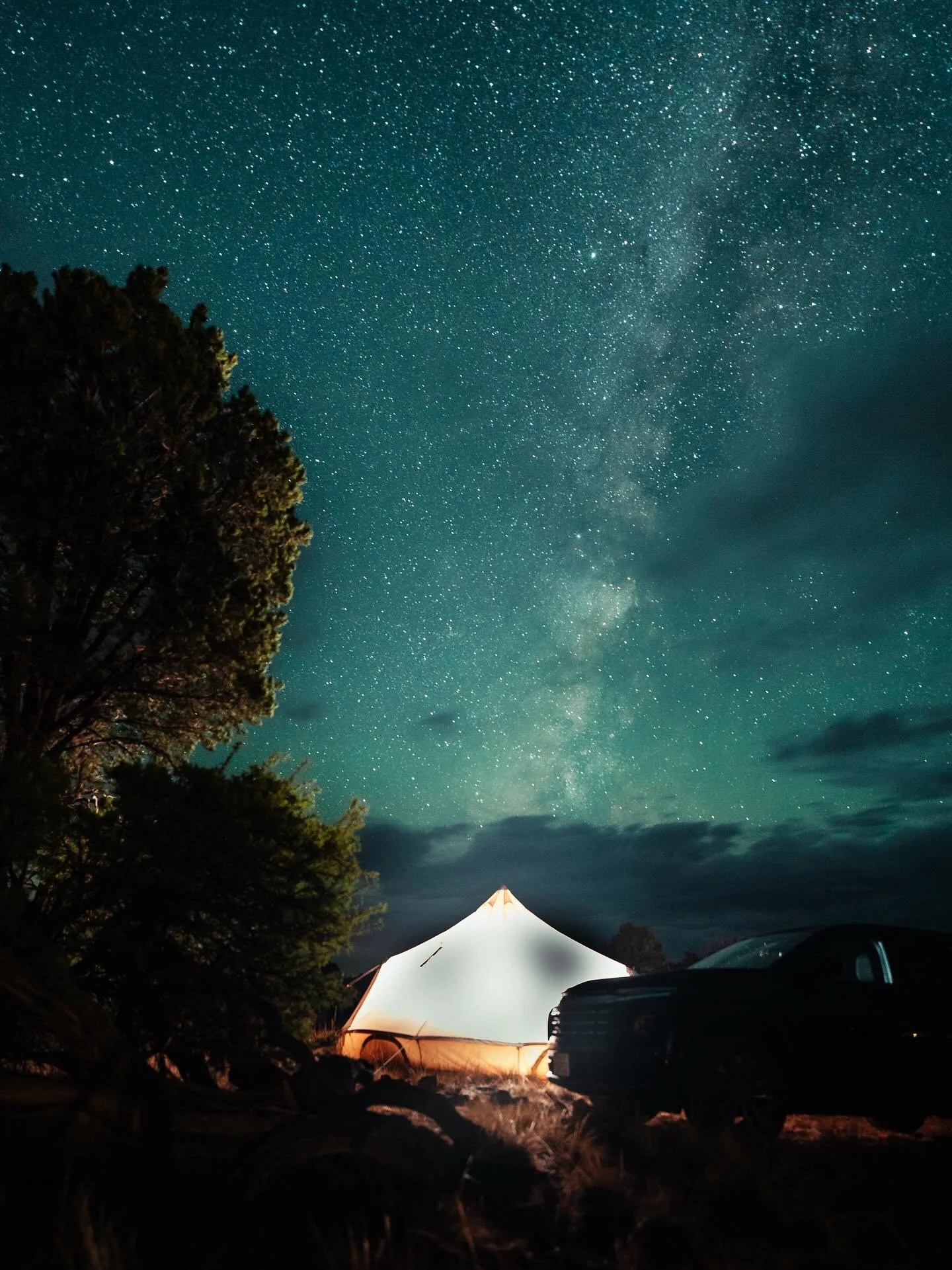 Back at camp after a full day hiking the Grand Canyon &mdash; zero light pollution, just the glow of our tent and billions of stars. These shots took patience (and a lot of effort), but absolutely worth it.

👉🏼 Interested in how to capture astro ph