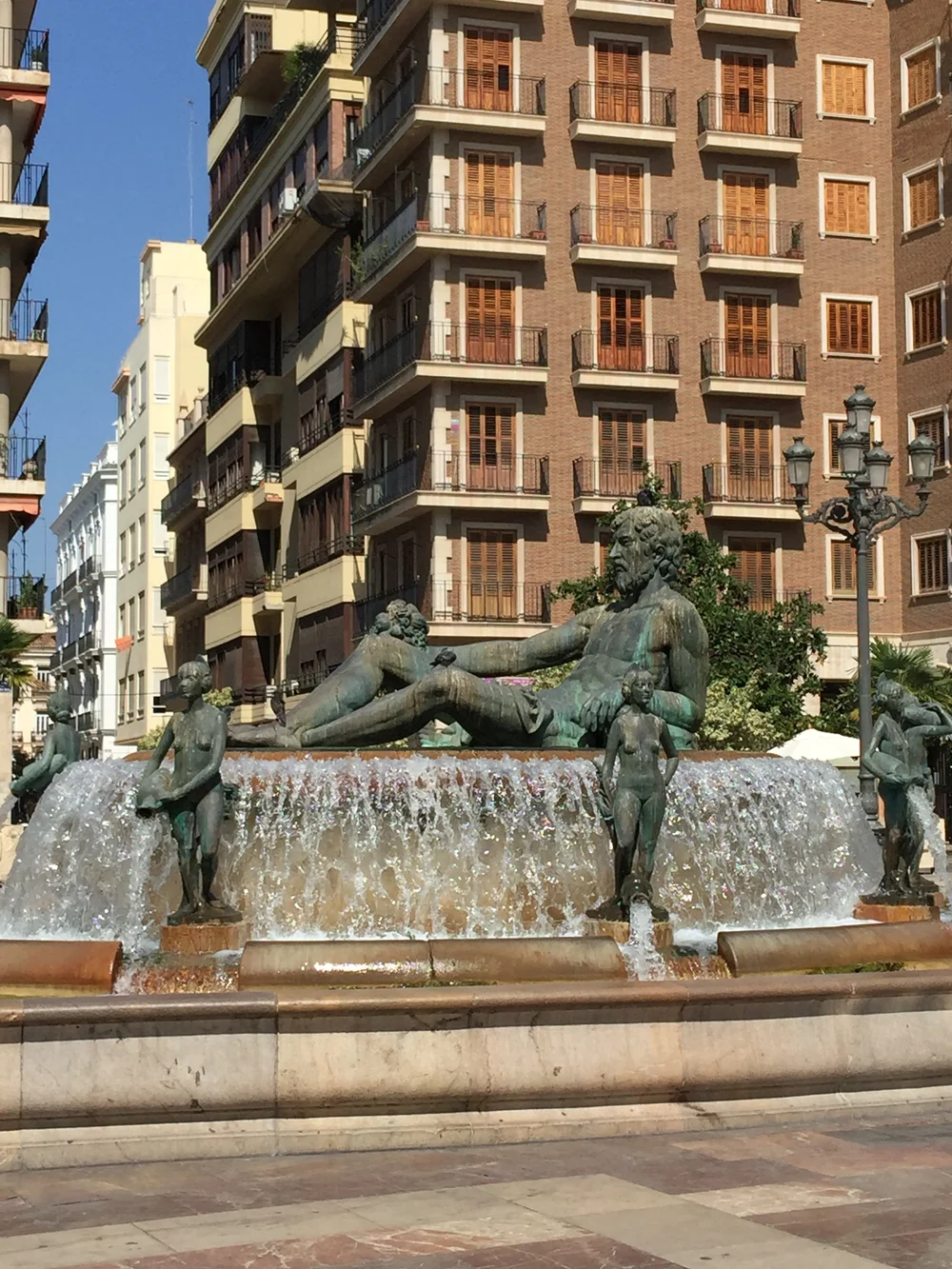 PlazadelaVirgen.JPG