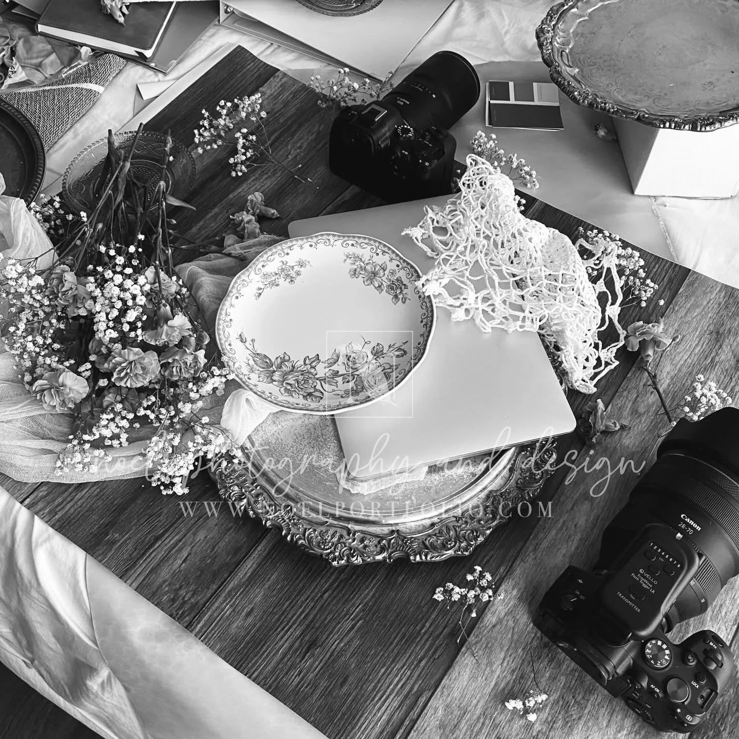 Yes, even professional brand photographers have to do brand shoots...

❓SO WHAT IS A BRAND SESSION❓

The cliff notes version:
It&rsquo;s creating relatable and visually pleasing photos for your business.

The detailed version:
Brand sessions are care