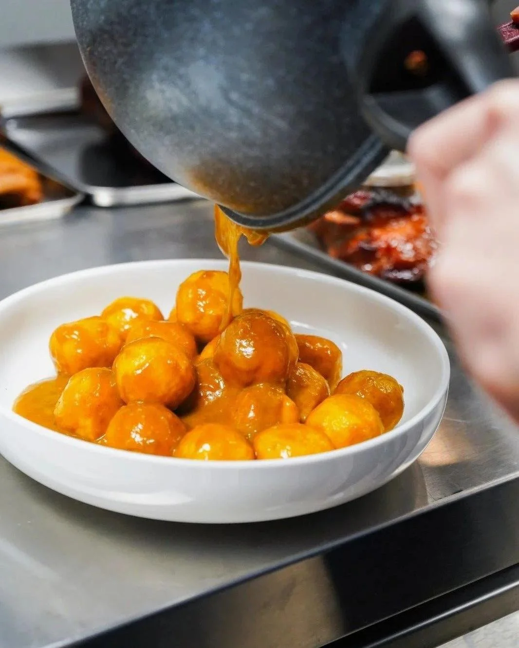 Curry fish balls. A Hong Kong legend, reimagined.

What makes BBQ&amp;CO&rsquo;s sauce unforgettable? Years of late-night tinkering and a dash of family pride.

Every bowl tells a story worth tasting.

Ready for a bite of tradition?

Order now at mod