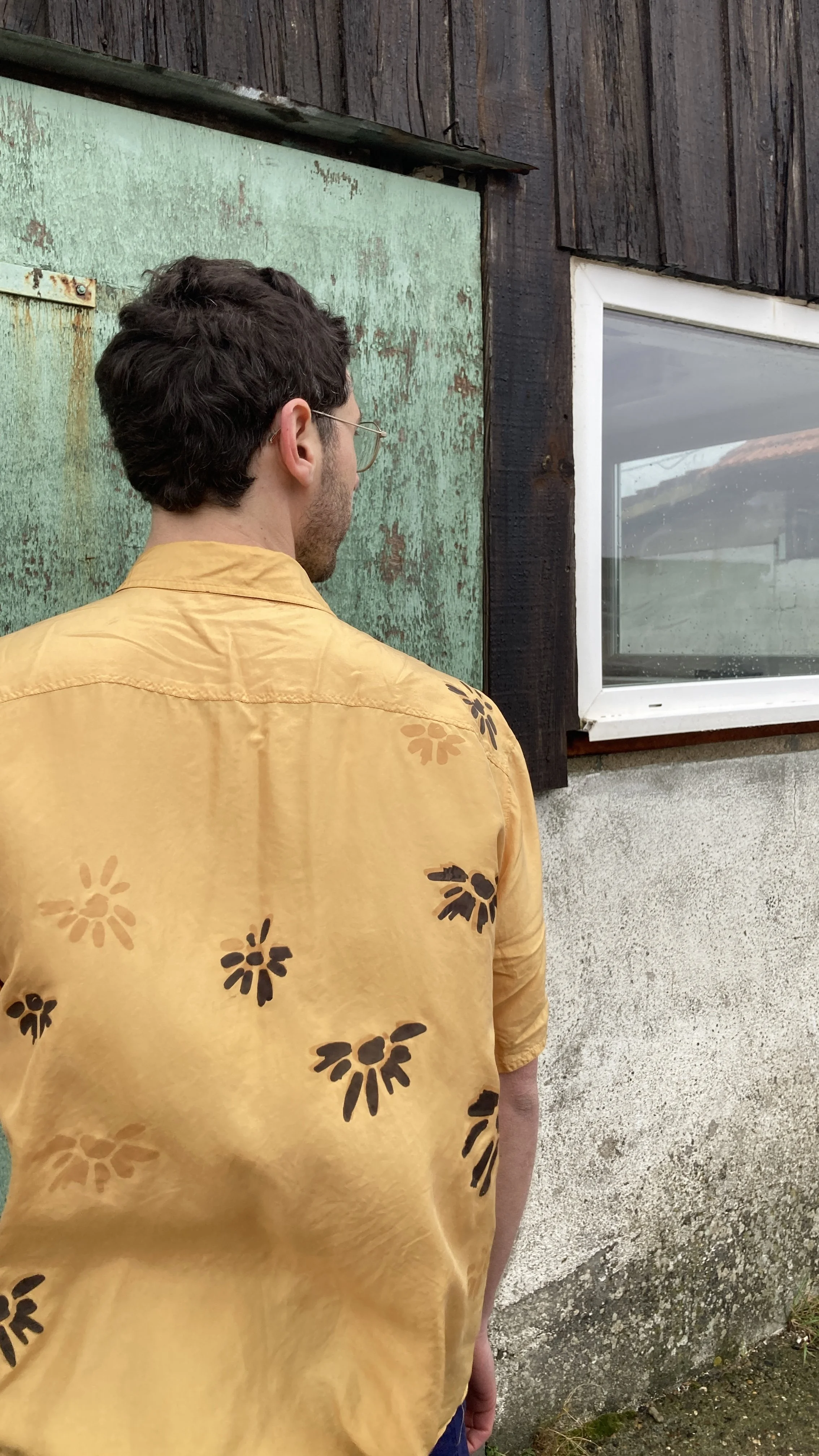 chemise en soie sérigraphiée