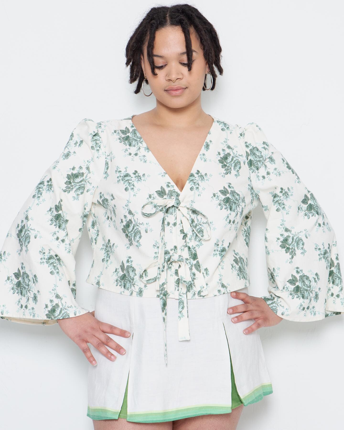 Our launch party at @andethestore is TONIGHT! 🥂✨ Join us at 26 Ontario St between 6-9pm to sip some Prosecco and browse their stunning offerings 🌸 All our Small Batch pieces, including a brand new collection will be available at this beautiful shop