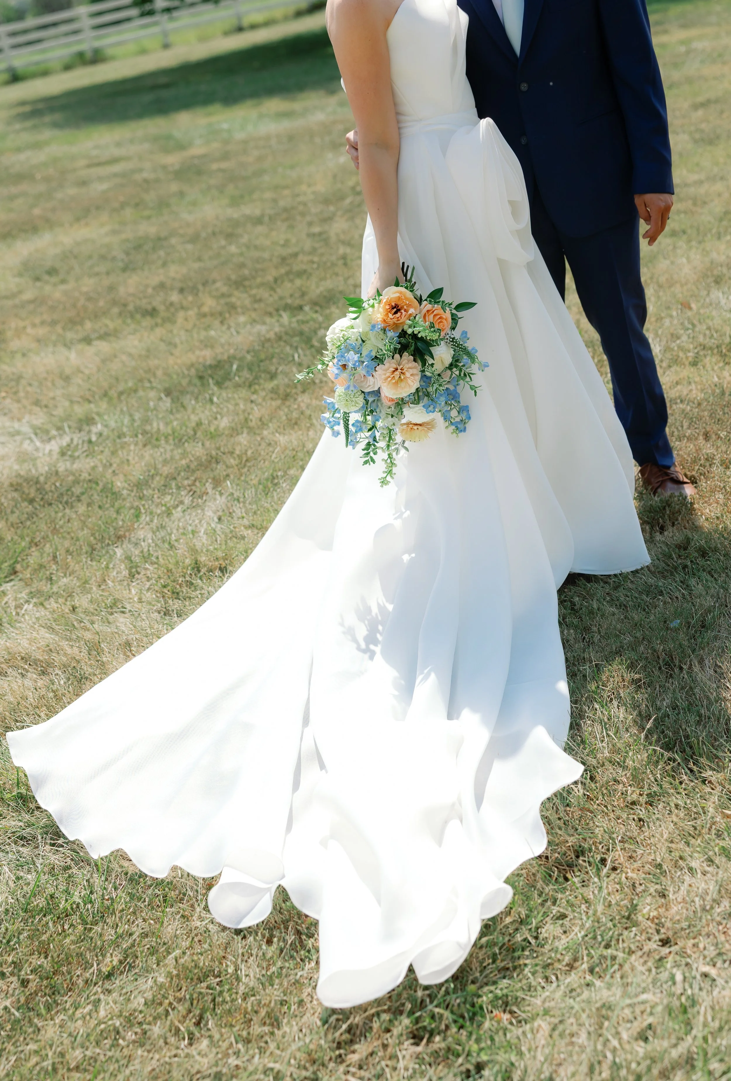 Perfectly captured by Jennifer Wahlbrink Photography with videography by Major Films, this pastel wedding at The Callaway Jewel showcases soft summer florals and romantic details.