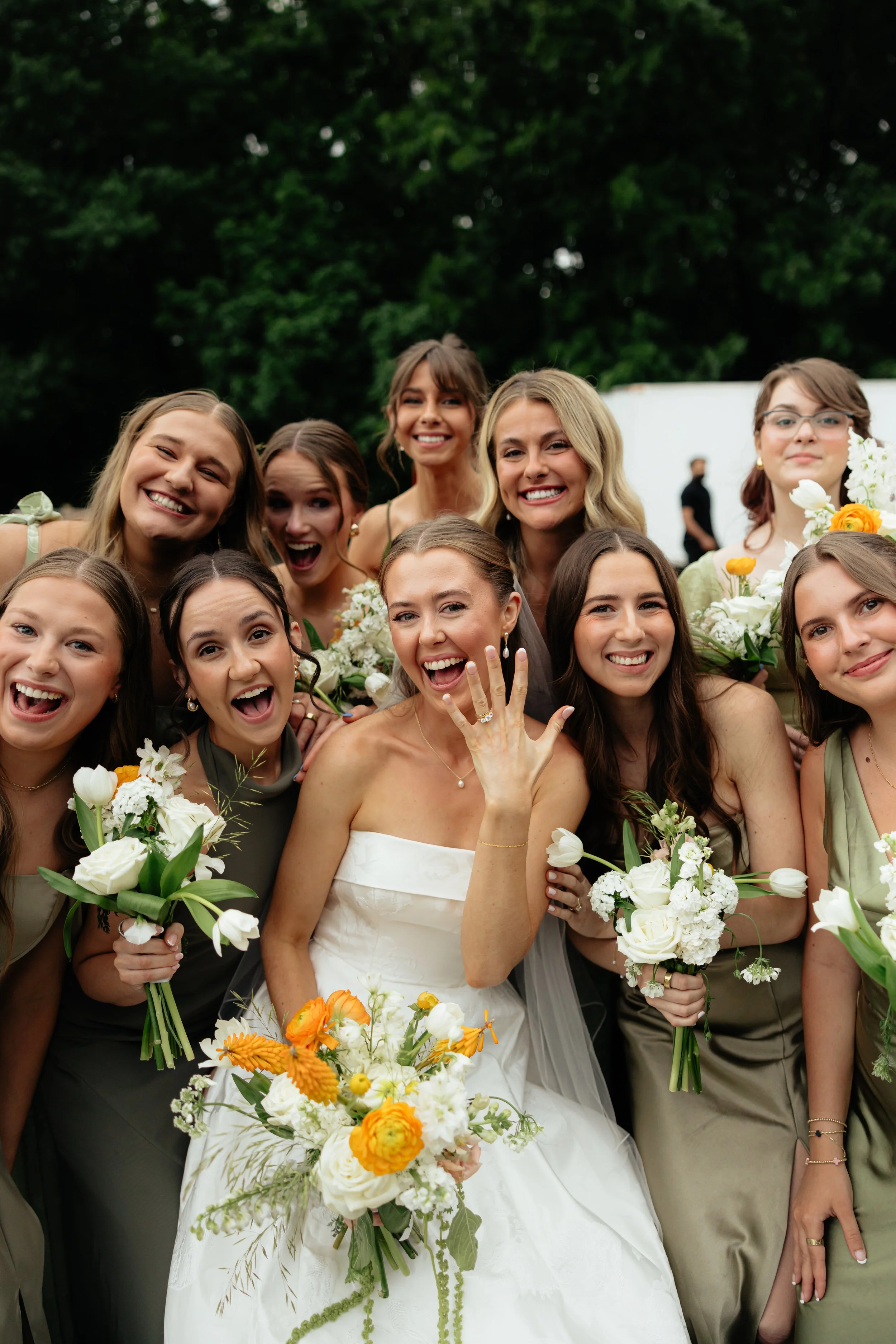Fine-art-inspired wedding flowers featuring natural shapes, delicate details, and an organic aesthetic.