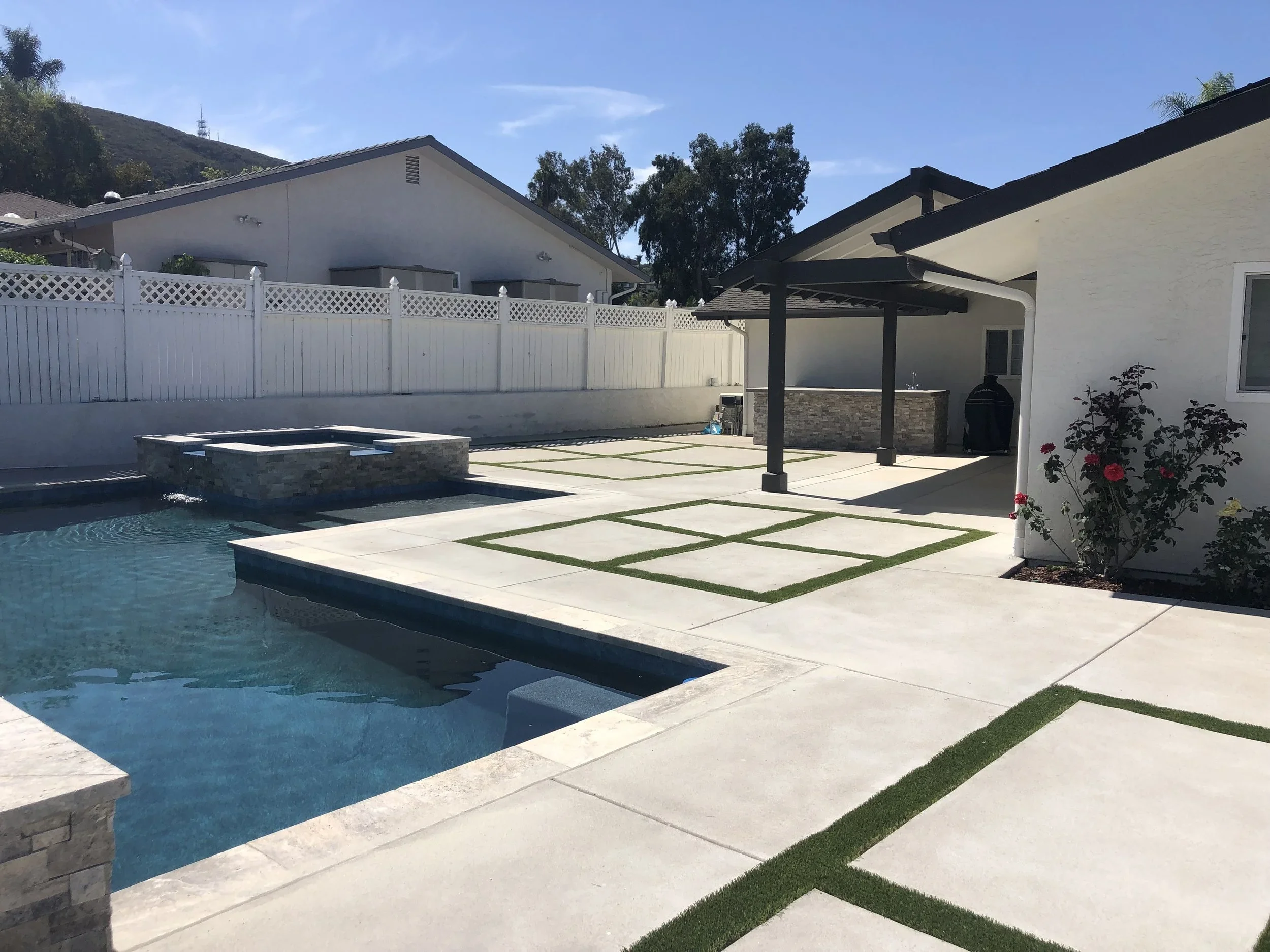 Custom outdoor living, BBQ and hardscape project in San Marcos, California