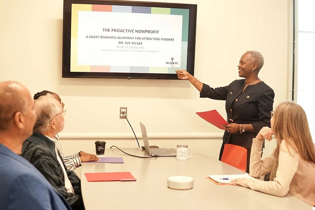 Grant writing consultant helping nonprofits prepare for funding in Kansas City, Missouri