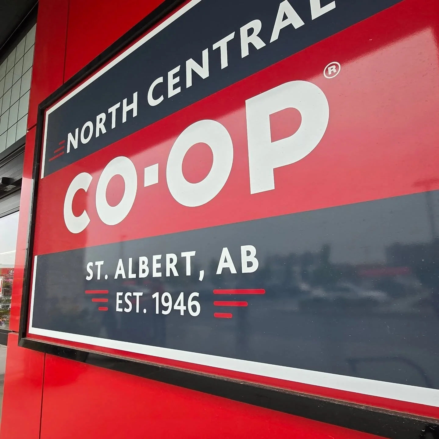 What's this? A little bts of a short spot for @northcentralcoop with @keencreative that will show at a small festival called @kdaysyeg
Bring it on! There's lots on the go this month!
#yeg #yegvideo #yegcreative #yegbusiness #yegevents
