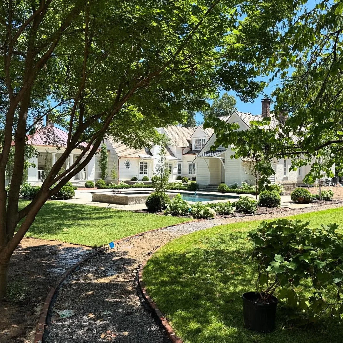 &ldquo;This week in Memphis- progress is amazing and big thanks to Mr. Ben Page @benpagelandscape for gardens to die for. 👨&zwj;🌾 This visit we did a lot of install prep, art, framing, custom bedding and all the really special fun things I love doi