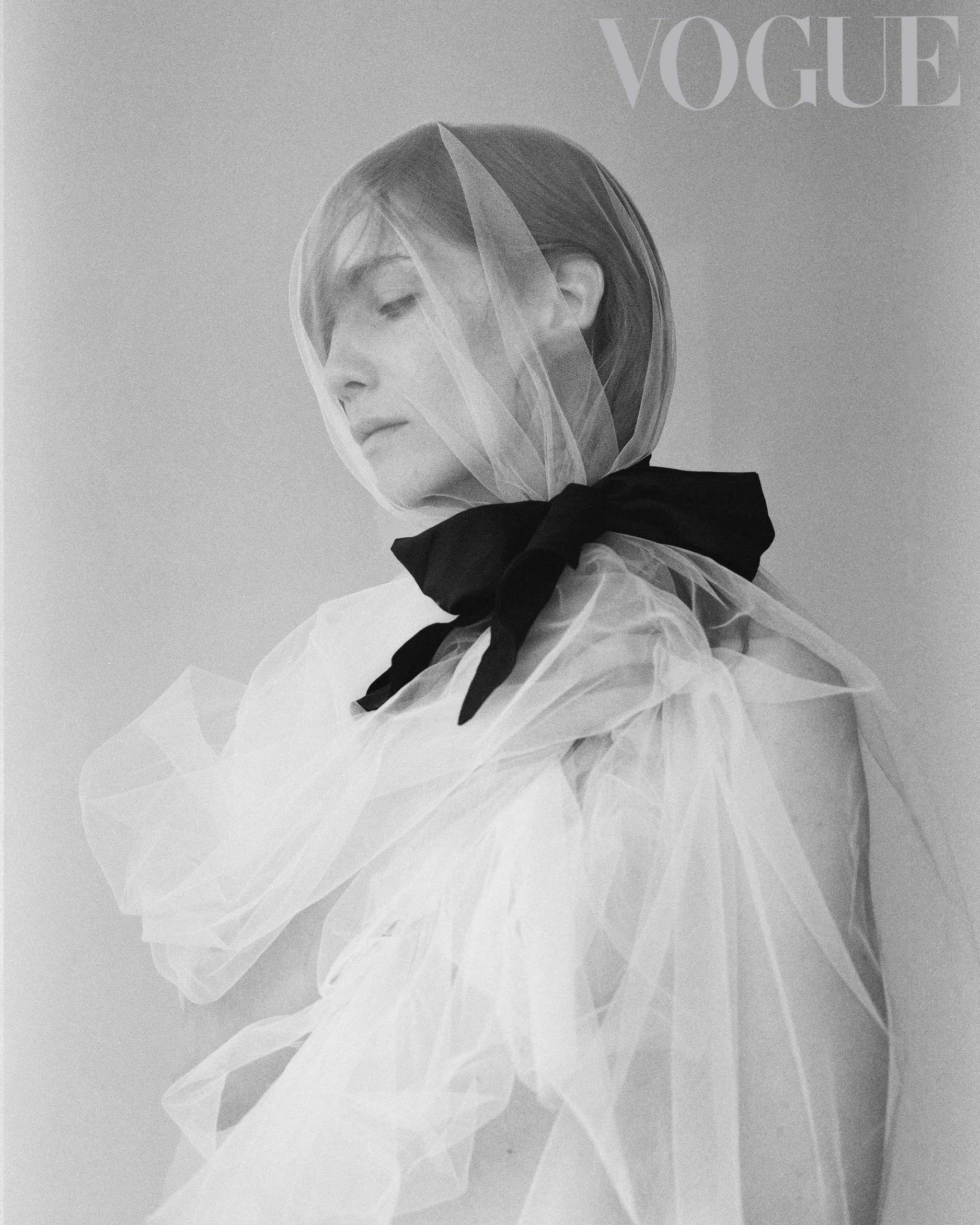 Vogue Czechoslovakia
Life in a Veil