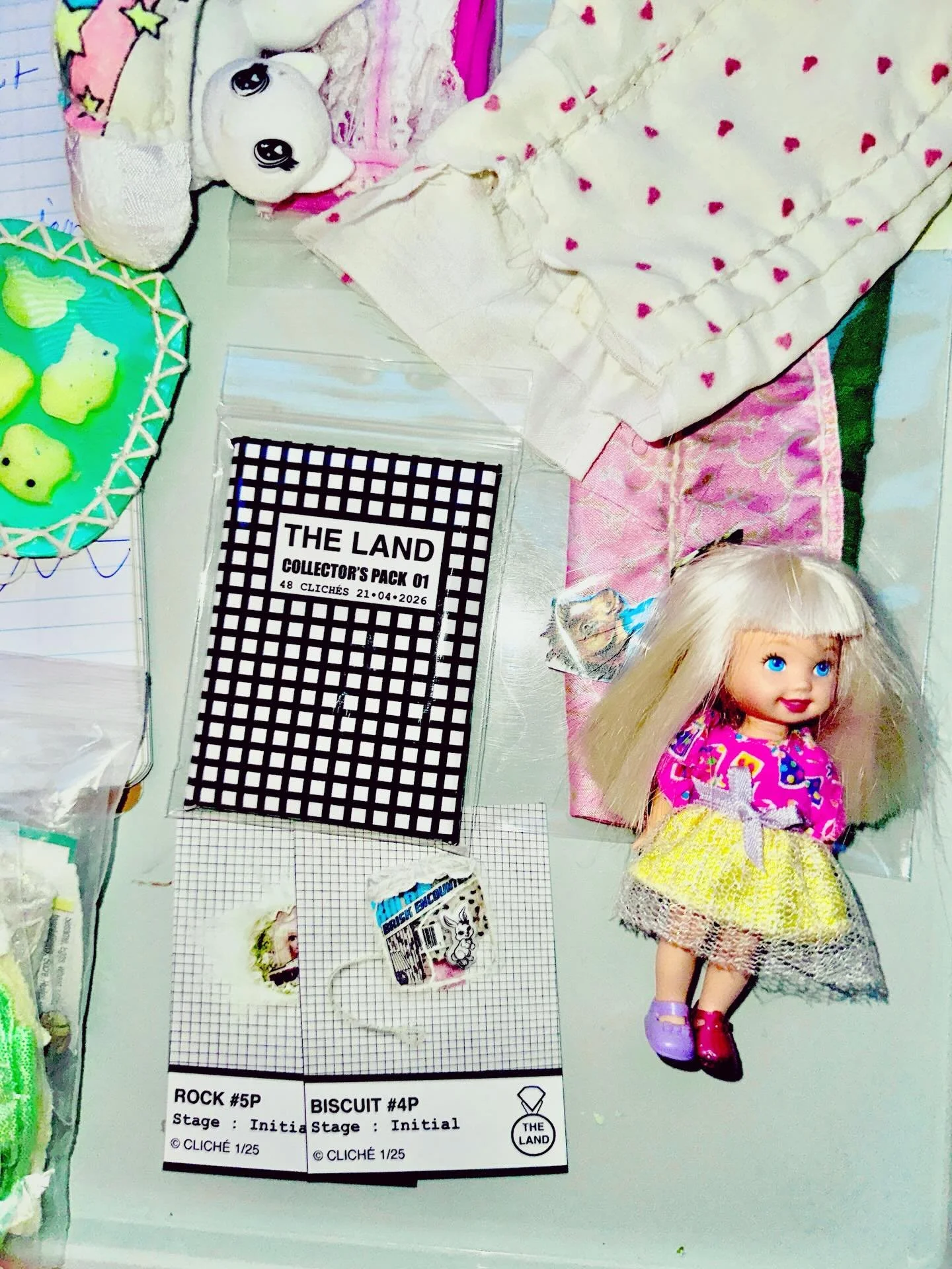 Girly toys? I don&rsquo;t think so.
These are more like badass tools.
Do not follow. Do not like.
Rendez-vous on The Land.
DM for the address or ask around.

#interface #signal #protocol #revelation #hiddenentry