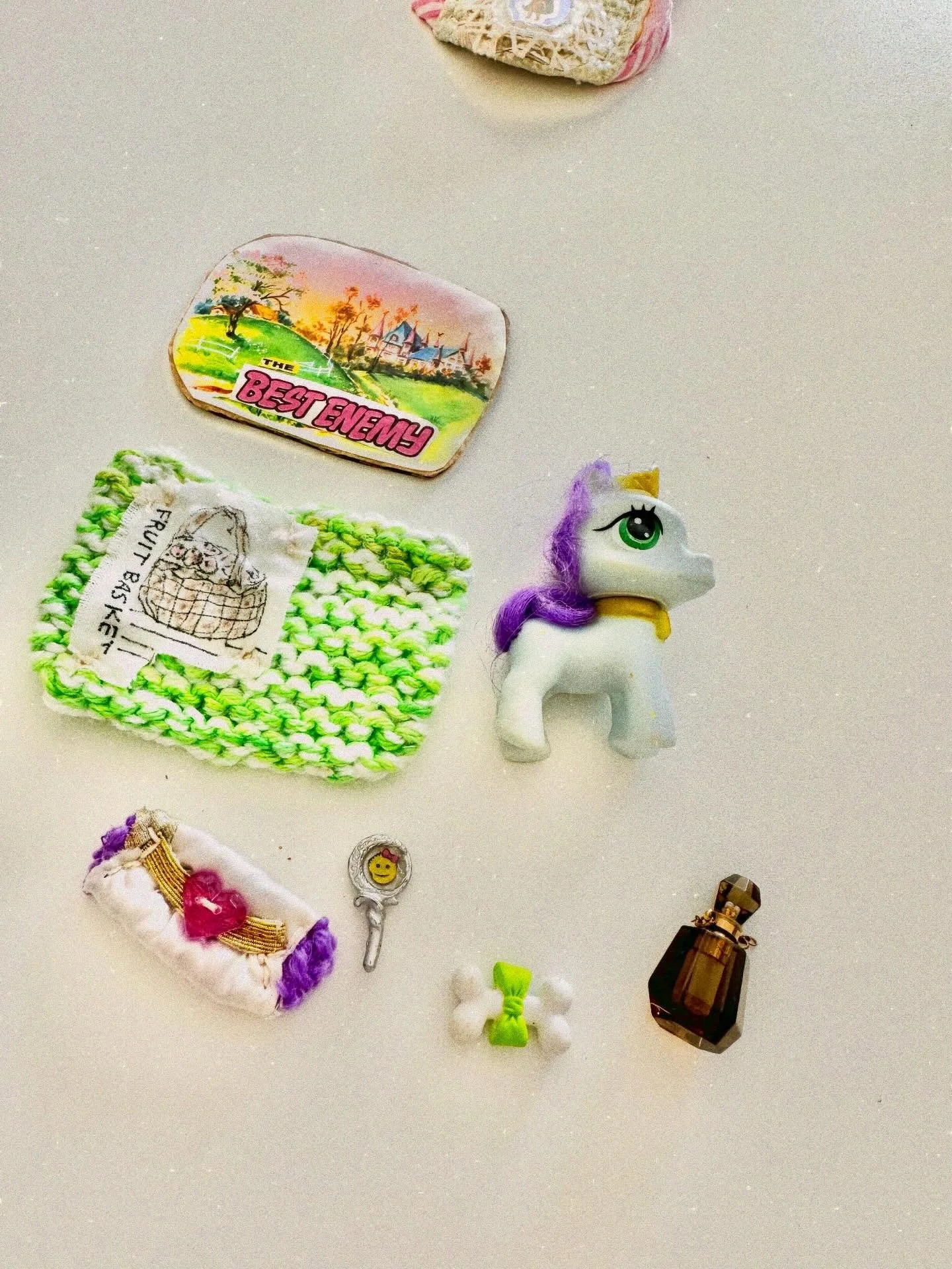 Girly toys? I don&rsquo;t think so.
These are more like badass tools.
Do not follow. Do not like.
Rendez-vous on The Land.
DM for the address or ask around.

#interface #signal #protocol #revelation #hiddenentry