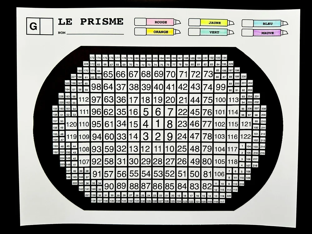 Feuille du prisme à colorier