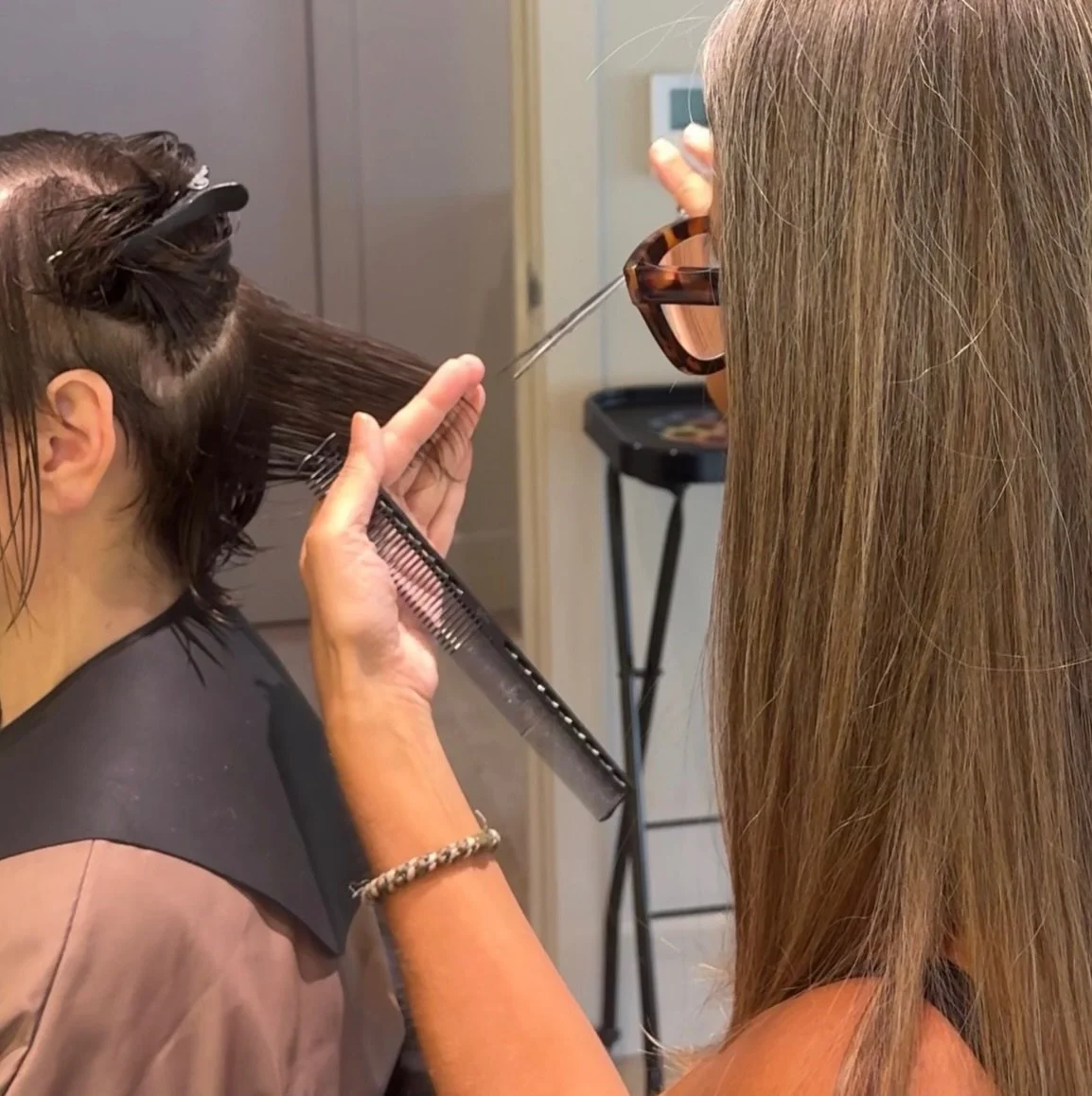 A little behind the scenes with Liberty✨

#LangtonsHairAndBeauty #LewesHairdresser #Lewes #EastSussex #LewesBeauty