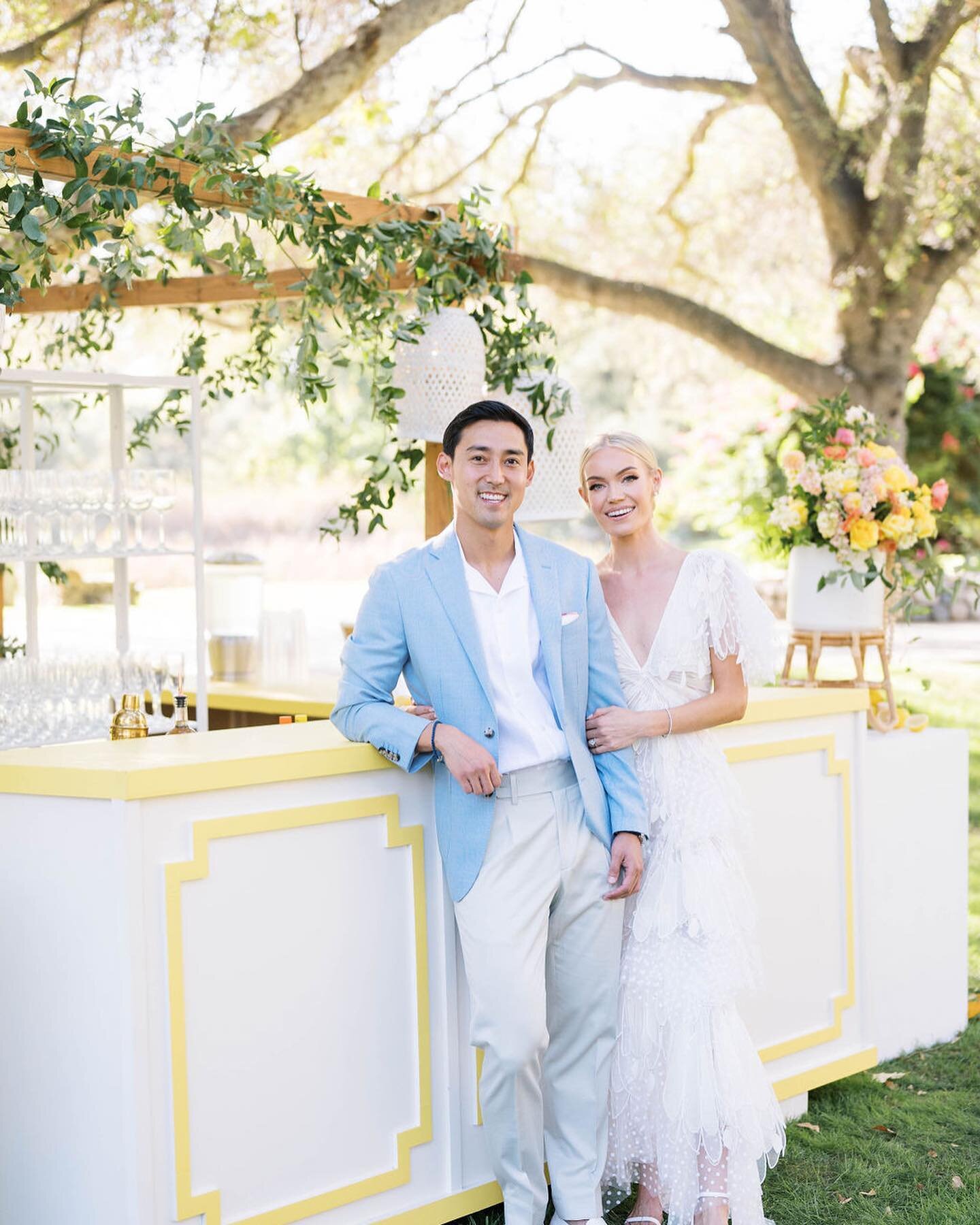 Bars at events are like the kitchen of the house - everyone hangs out there. Make your bars intentional and fun! This engagement party transported their guests to a coastal Italy-inspired garden party, complete with Aperol spritz, of course! 
.
.
.
.