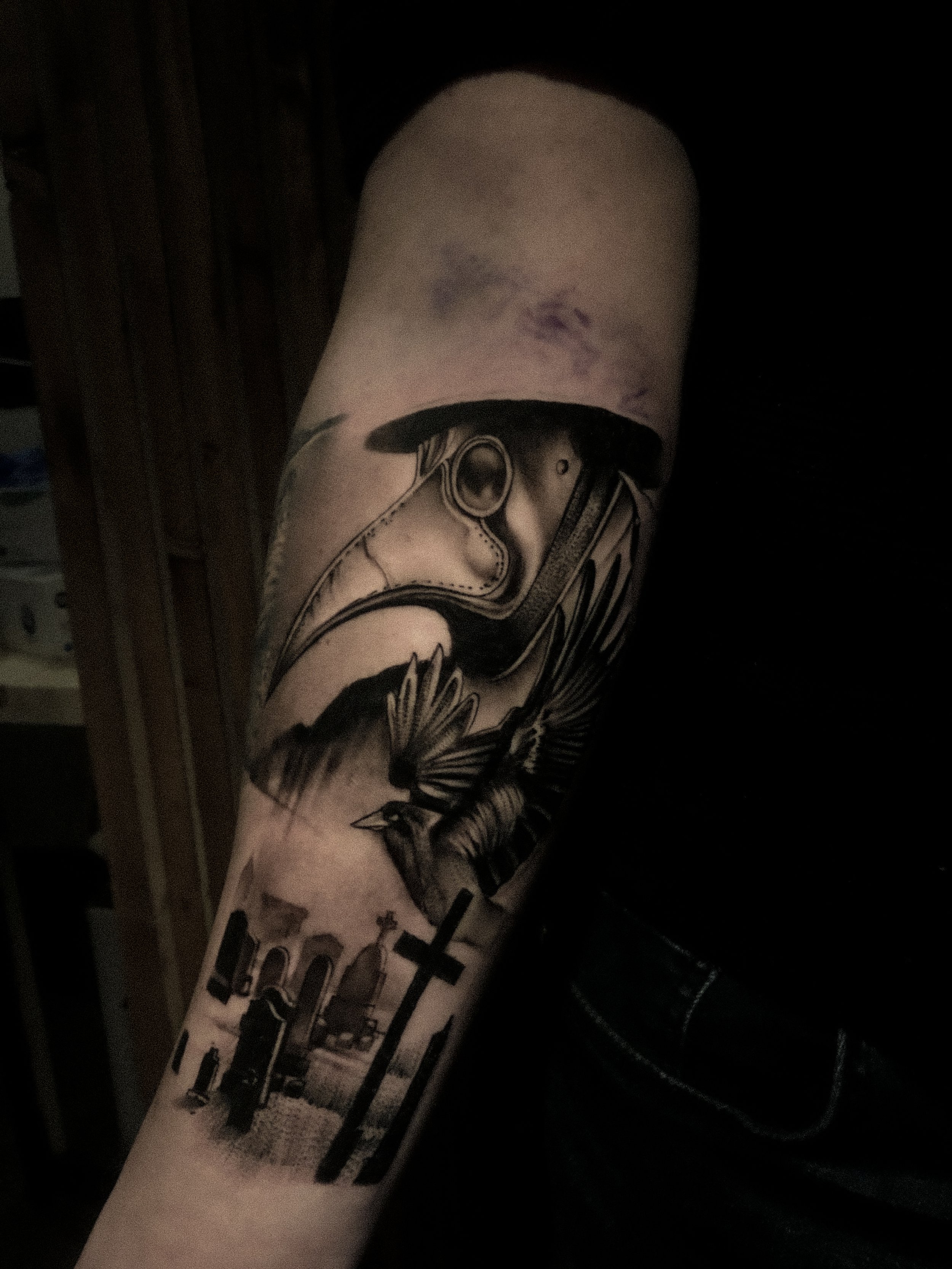 pest doktor tatuering i realistisk stil