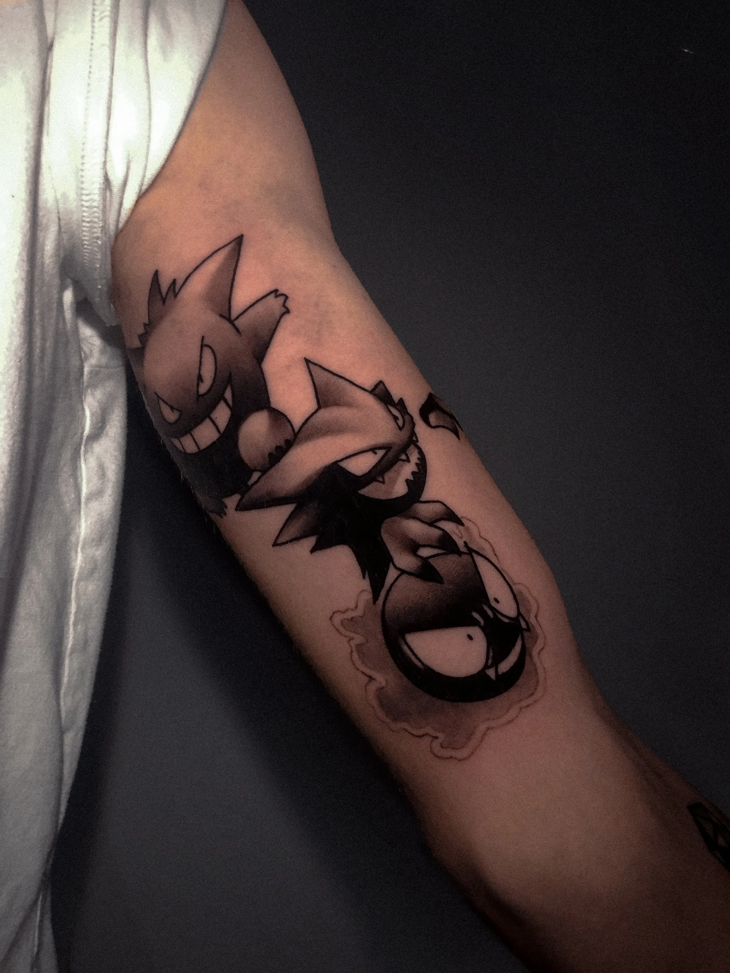 pokemon tatuering i grafisk stil