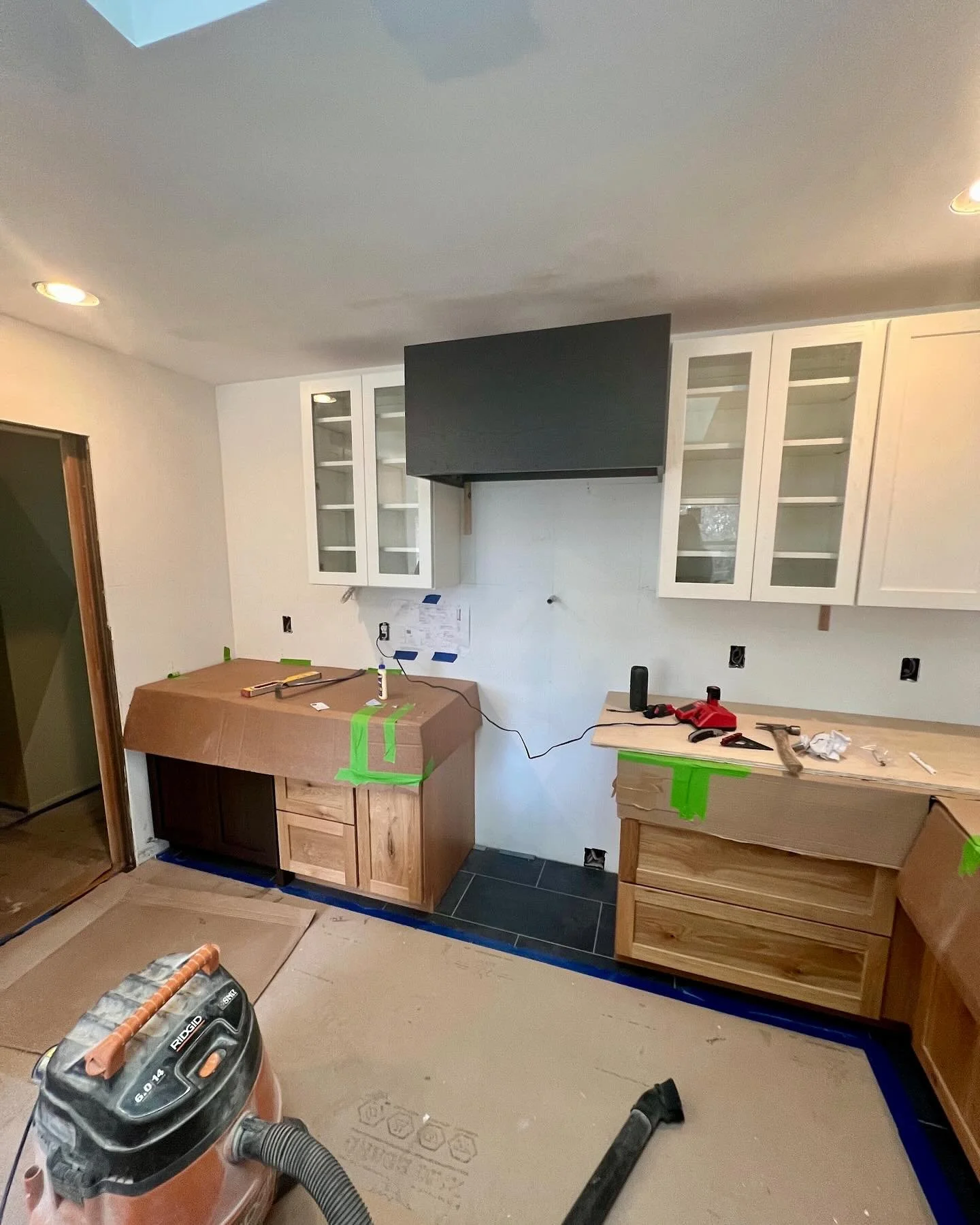 Cruising along on our Old Mission kitchen and bath project. Floors are done, cabinets are being installed and appliances have arrived. 

#remodel #construction #kitchenremodel #bathremodel #interiordesigner #traversecityinteriordesigner #michiganinte