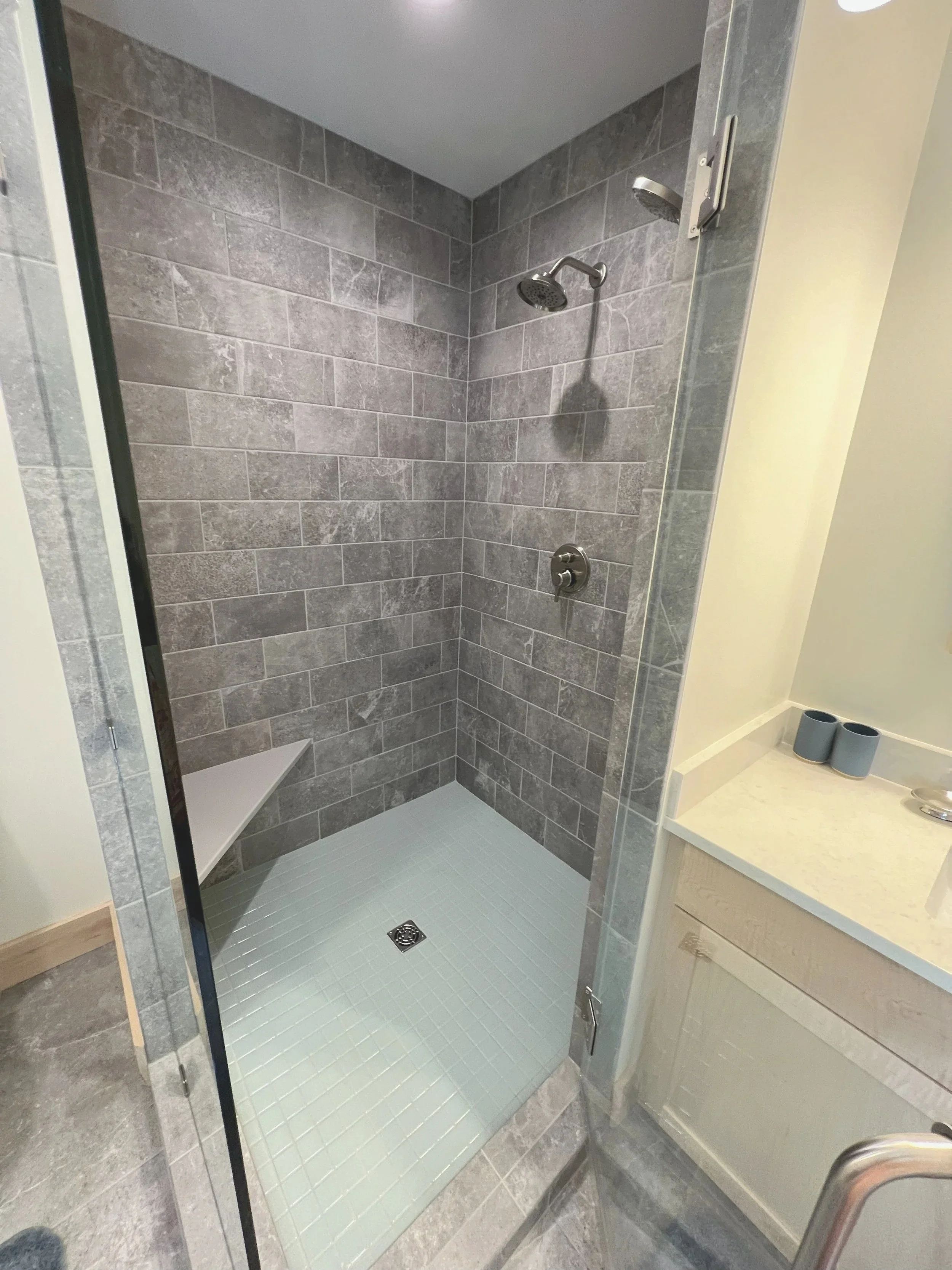 Guest Shower