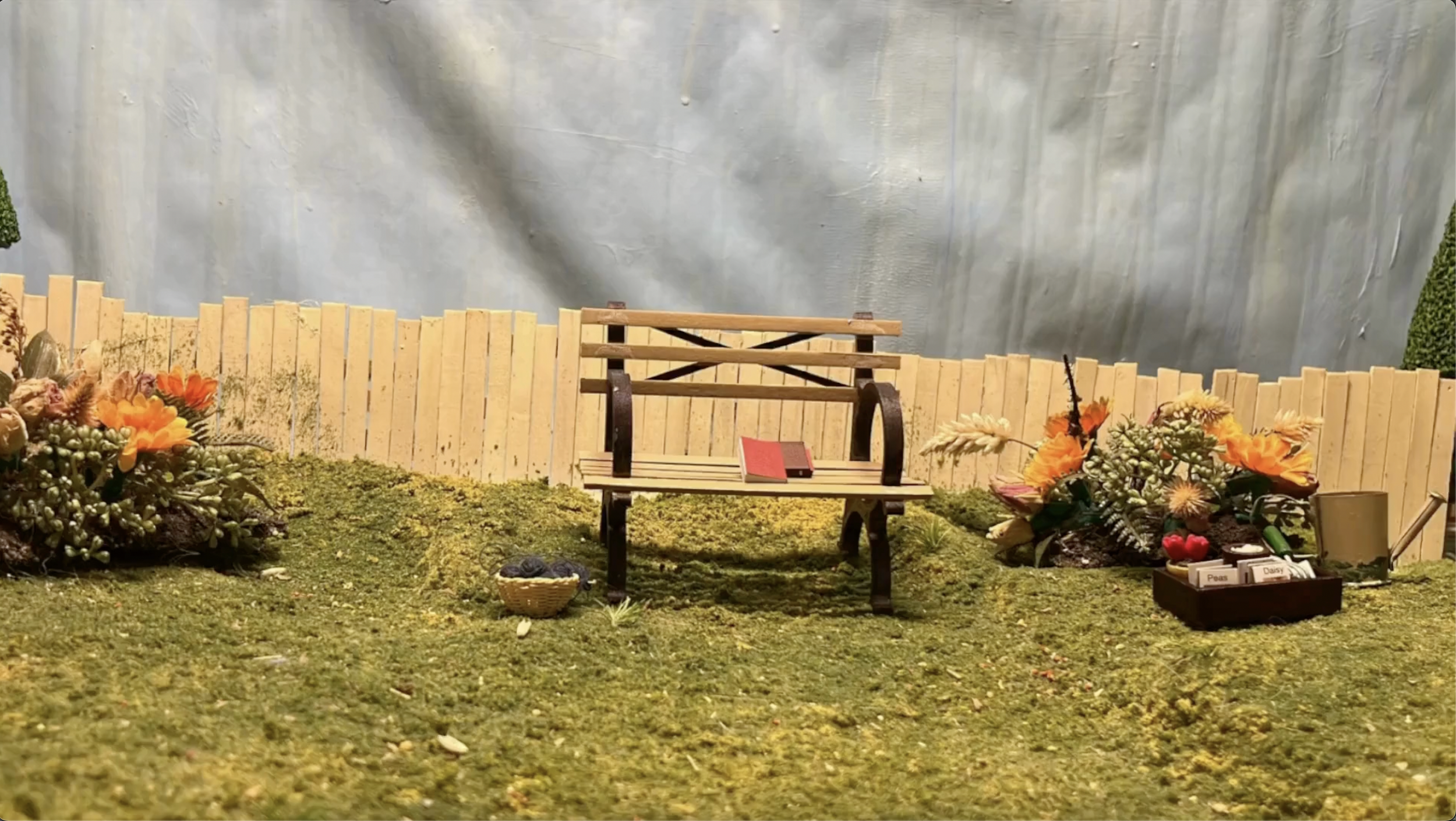 Choo Choo!- 2025 
1920x1080 px - Stop Motion


A train passes through a peaceful garden.
