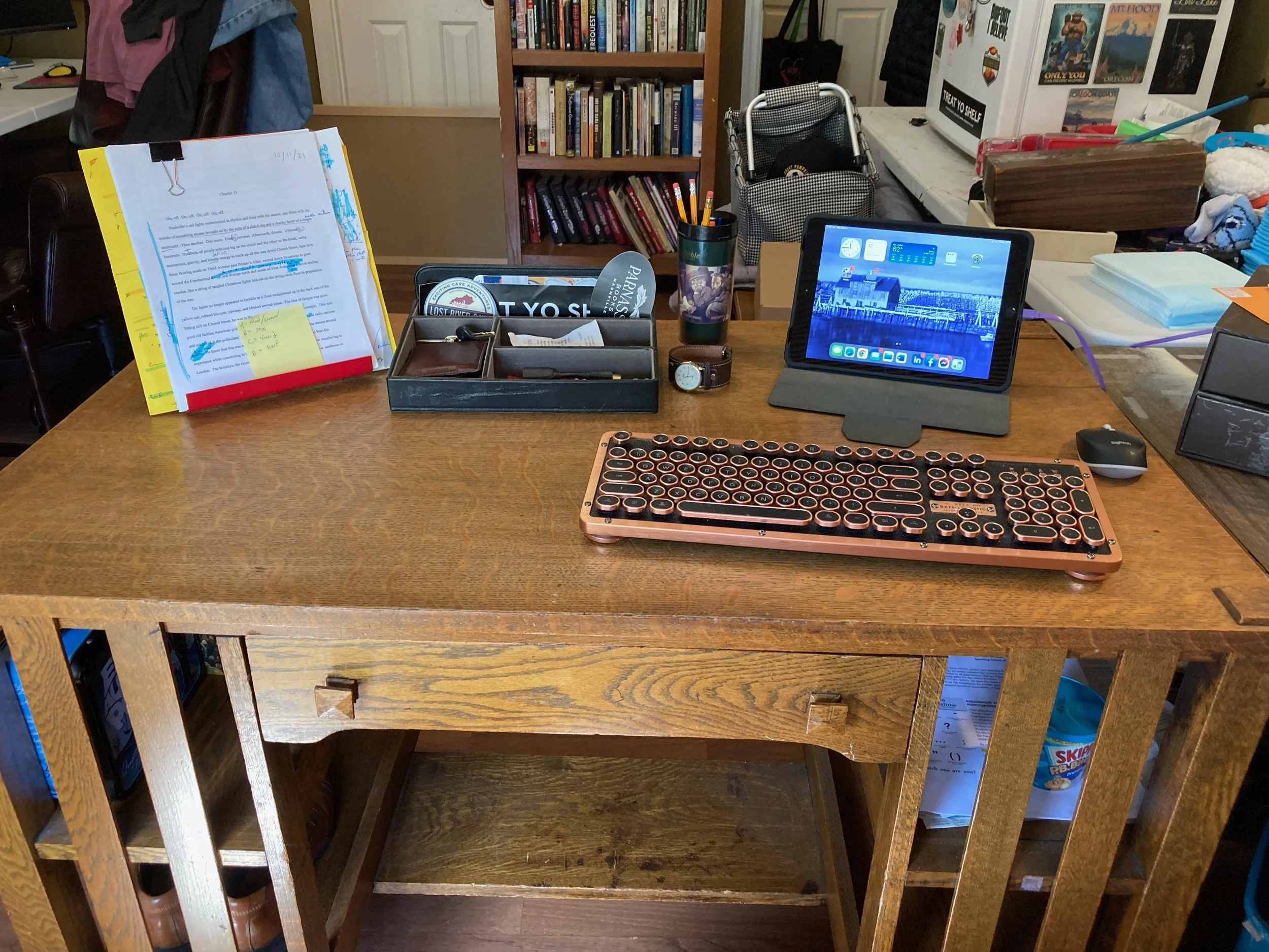 desk.jpg