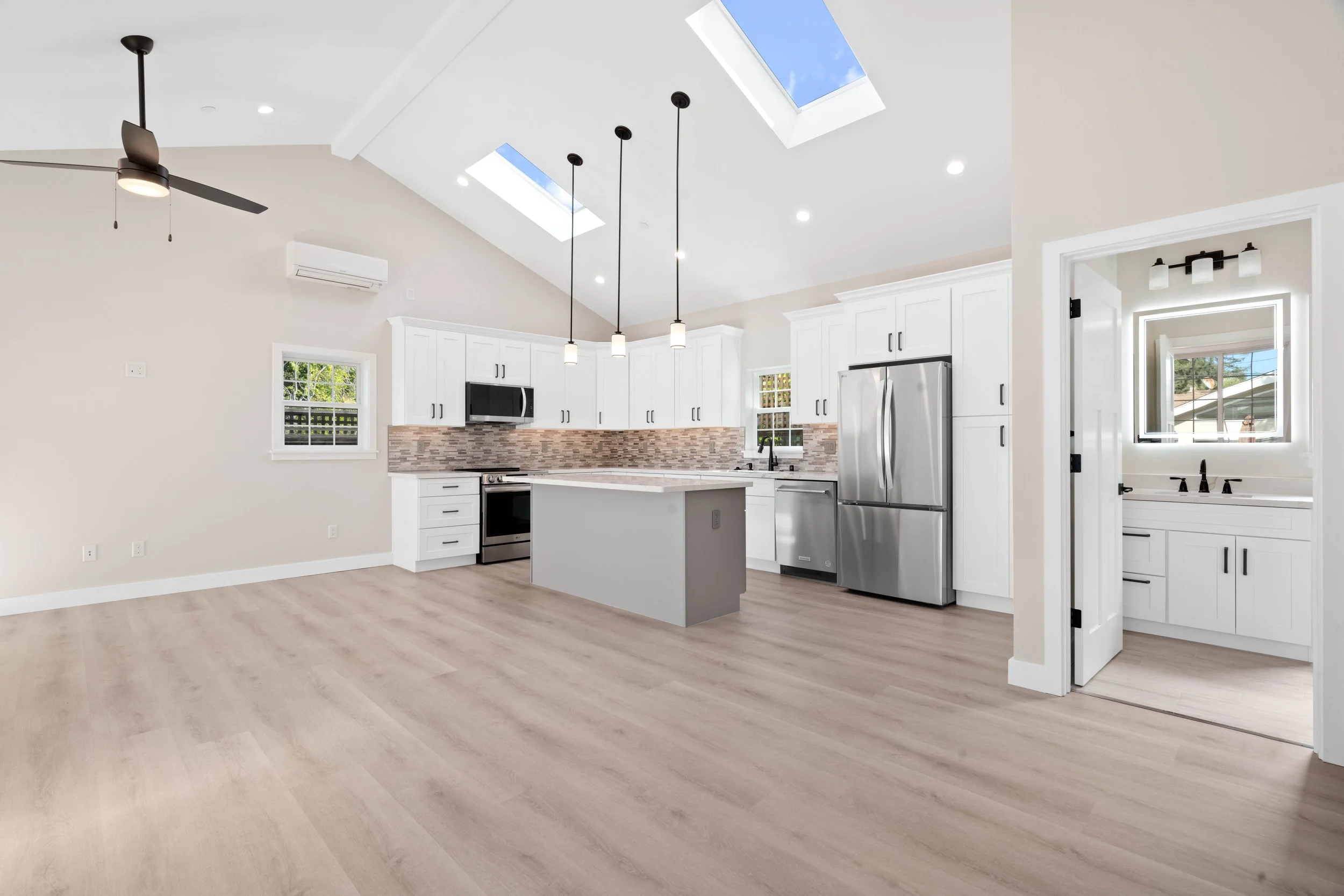 781 Parma Way-11.jpg