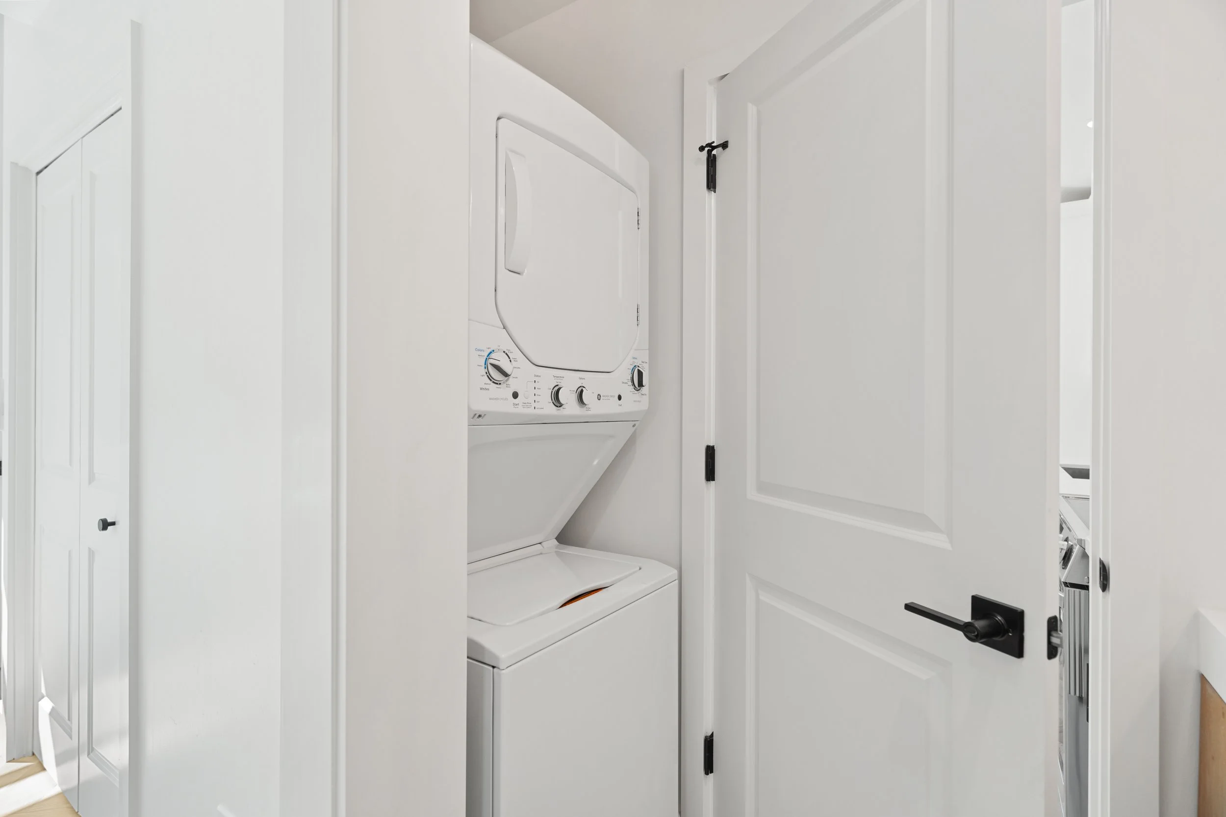 321 E St 22.jpg