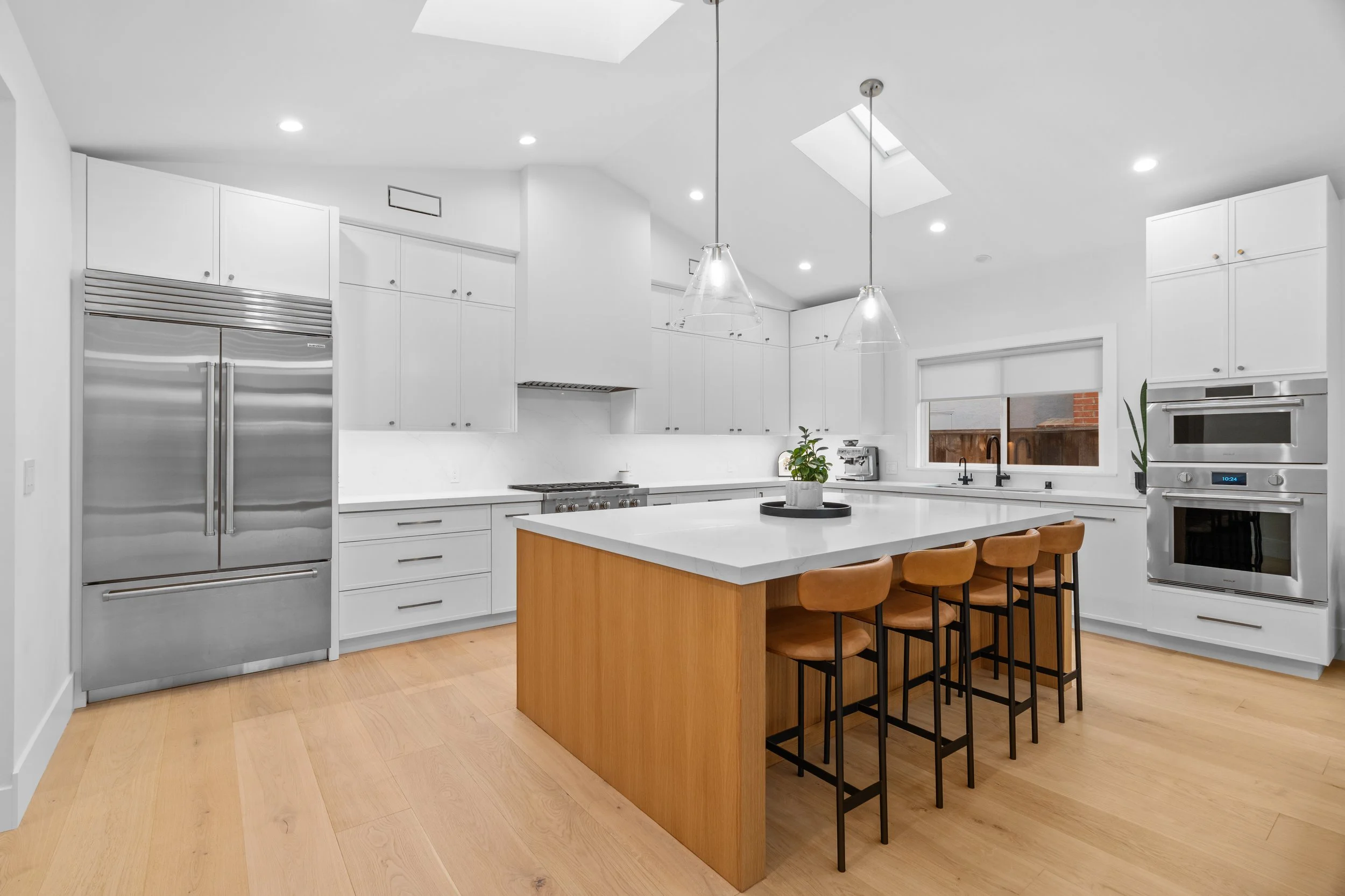 943 Larkspur Ave-Photo-4.jpg