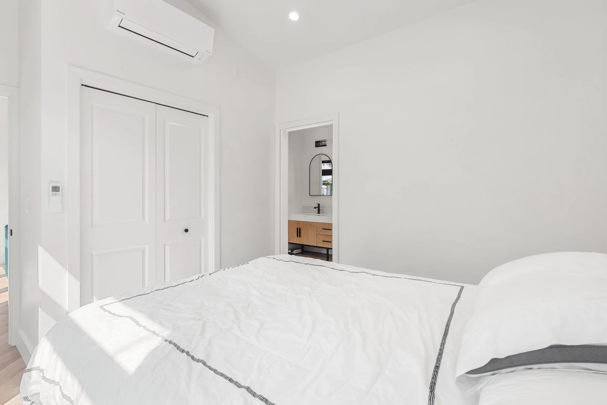 321 E St 12.jpg