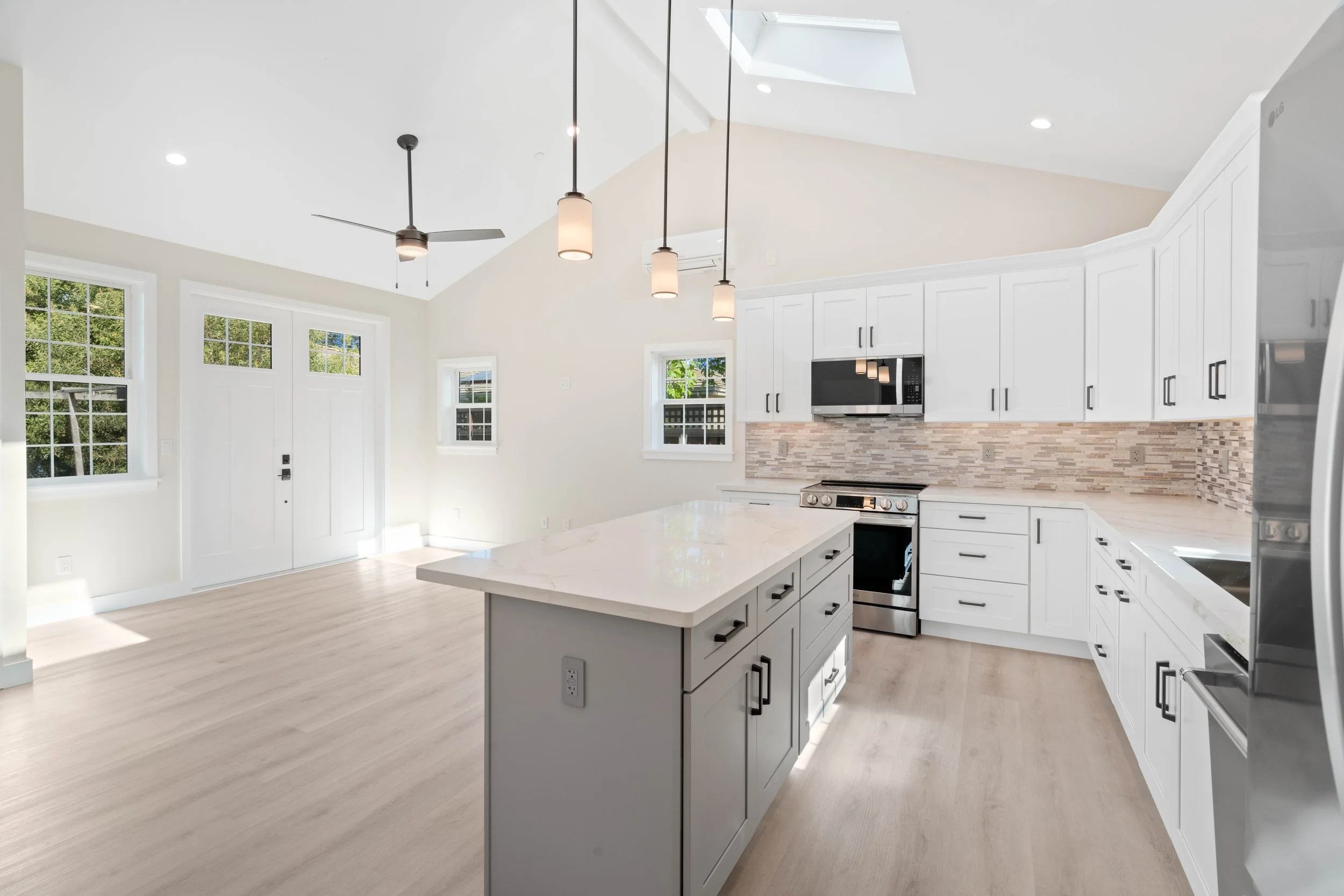 781 Parma Way-15.jpg