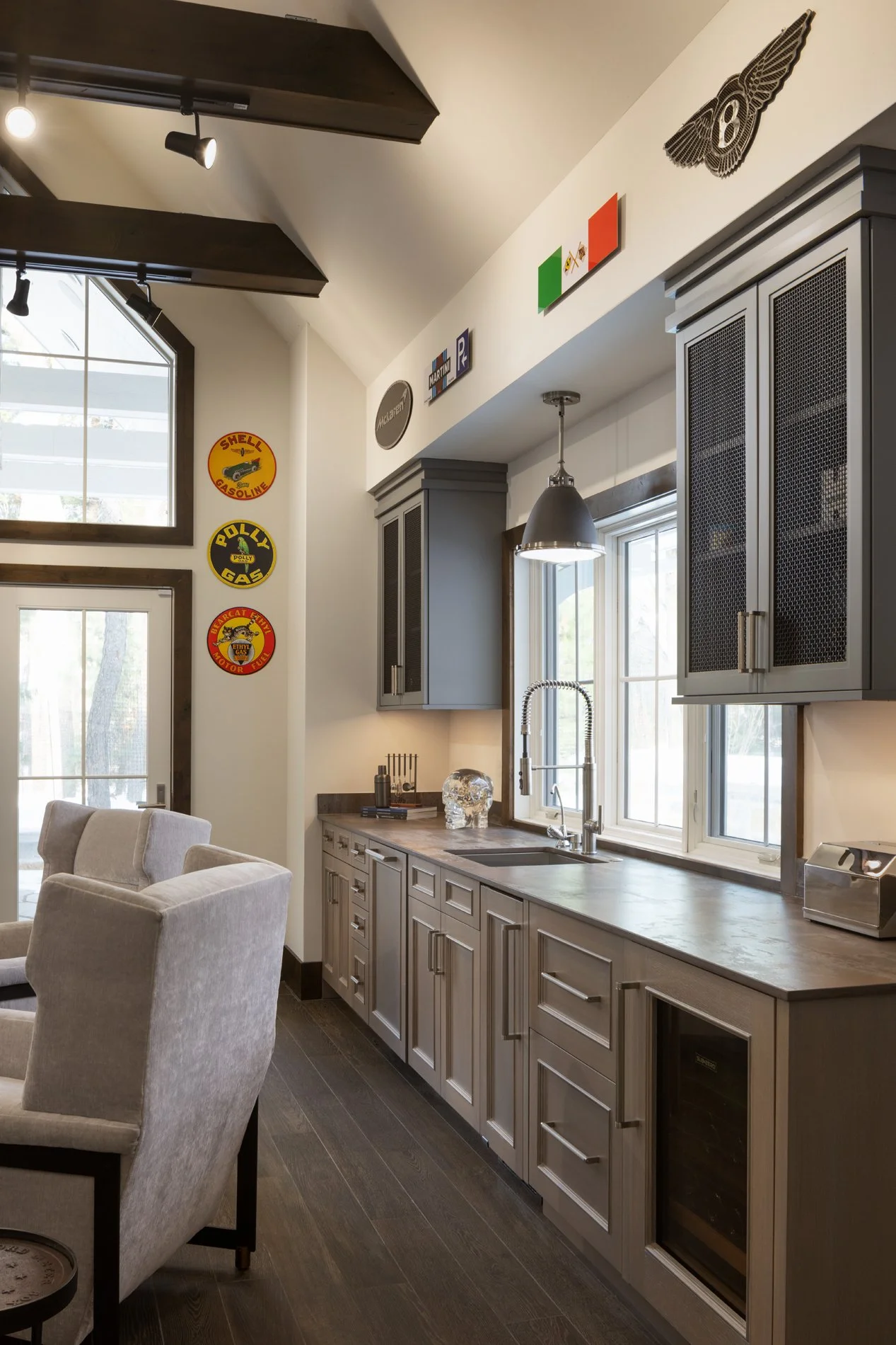 Garage_Pedro_Lima_Interiors_Ryan_Hainey_Photography_005_web.jpg