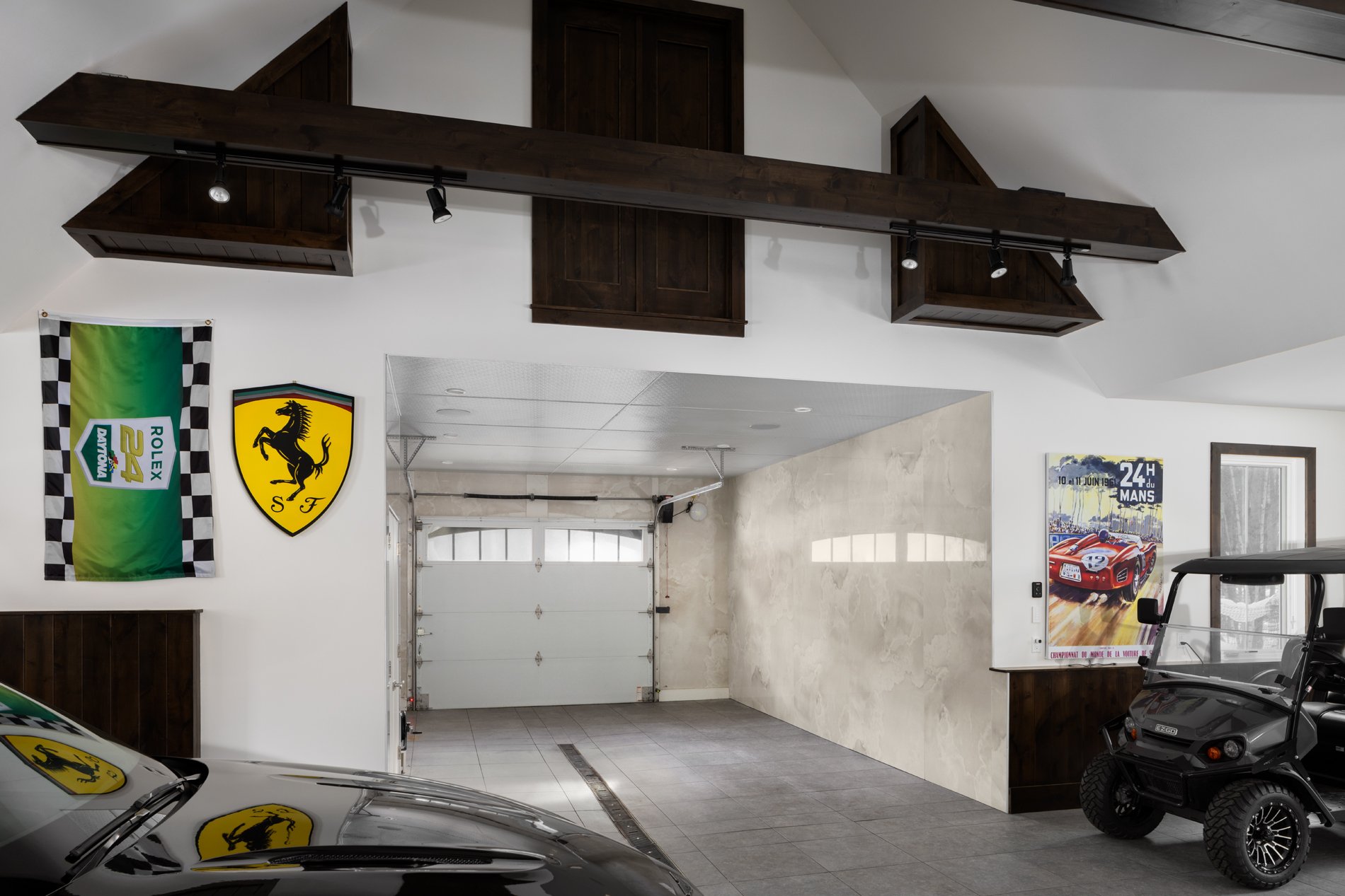 Garage_Pedro_Lima_Interiors_Ryan_Hainey_Photography_007_web.jpg