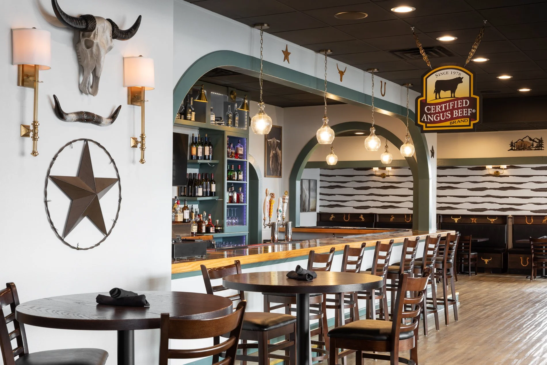 Jordy_s_Steakhouse_Pedro_Lima_Interiors_Ryan_Hainey_Photography_001_web.jpg