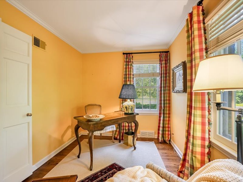 19-Bedroom 2_Den.jpg