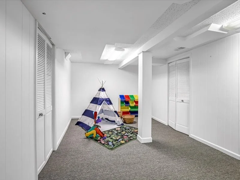 64-Rec Room_Basement.jpg