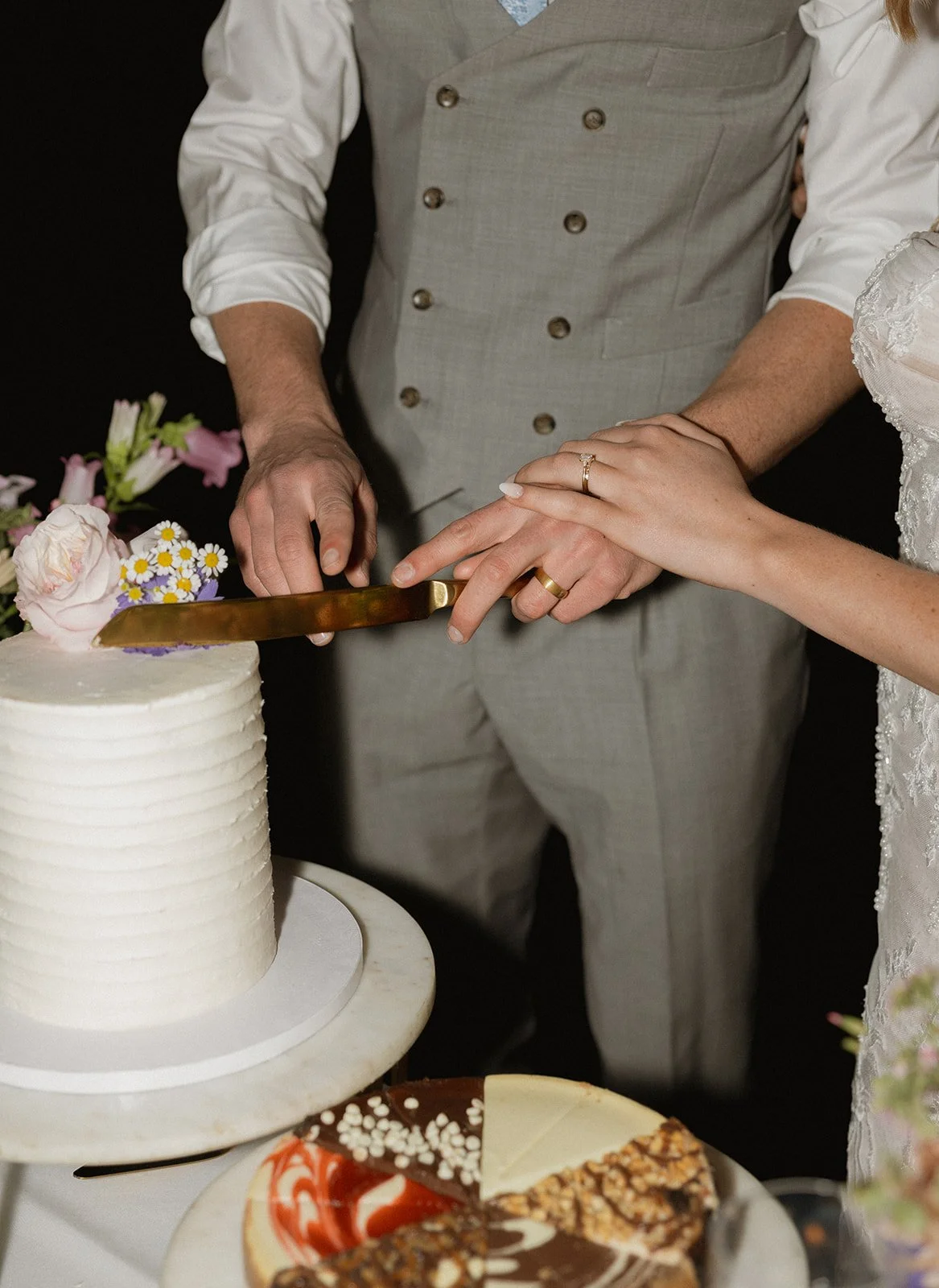 nicole & zach sneaks-98.jpg