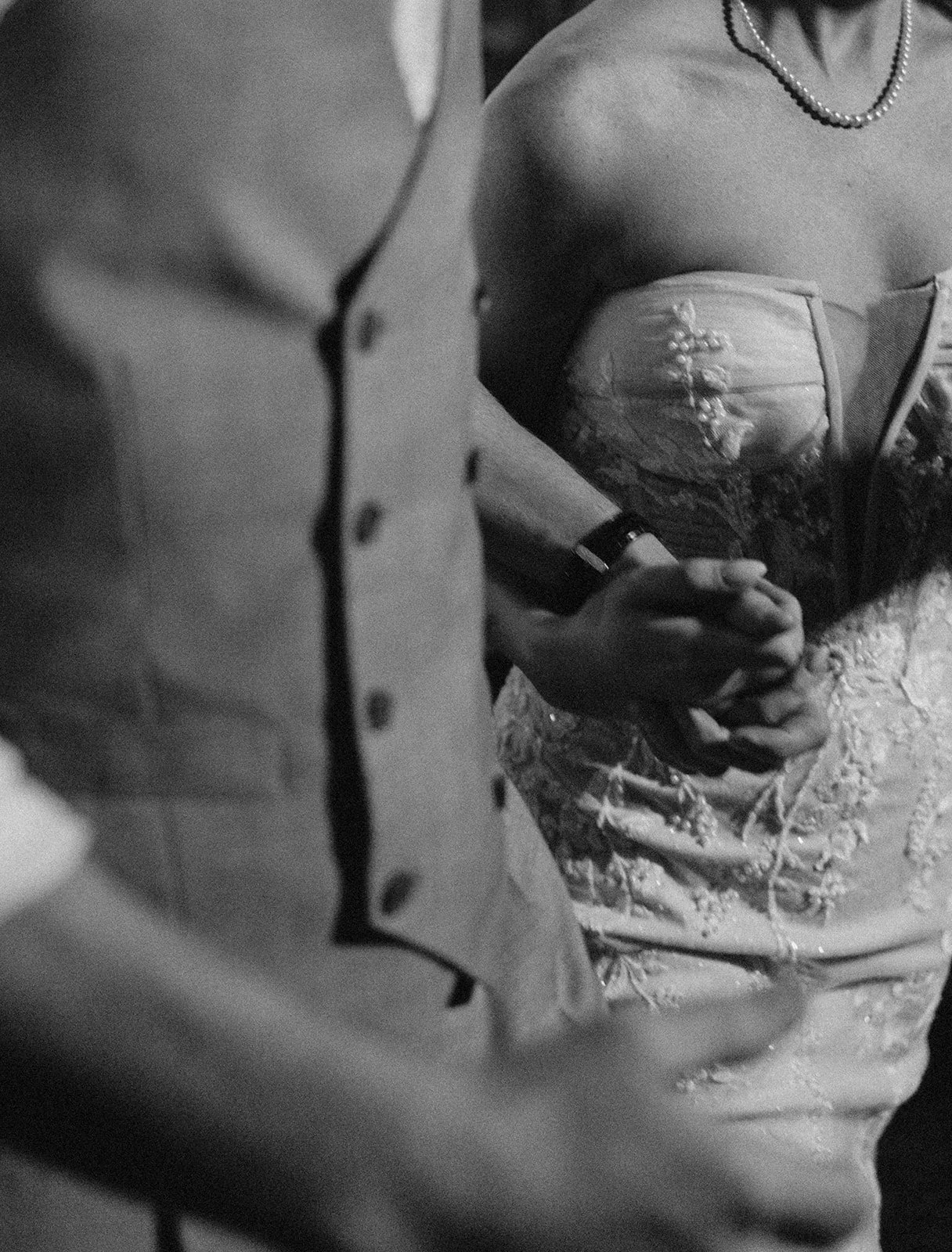 nicole & zach sneaks-107.jpg