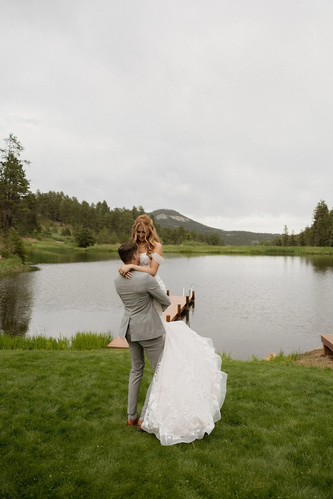 nicole & zach sneaks-79.jpg