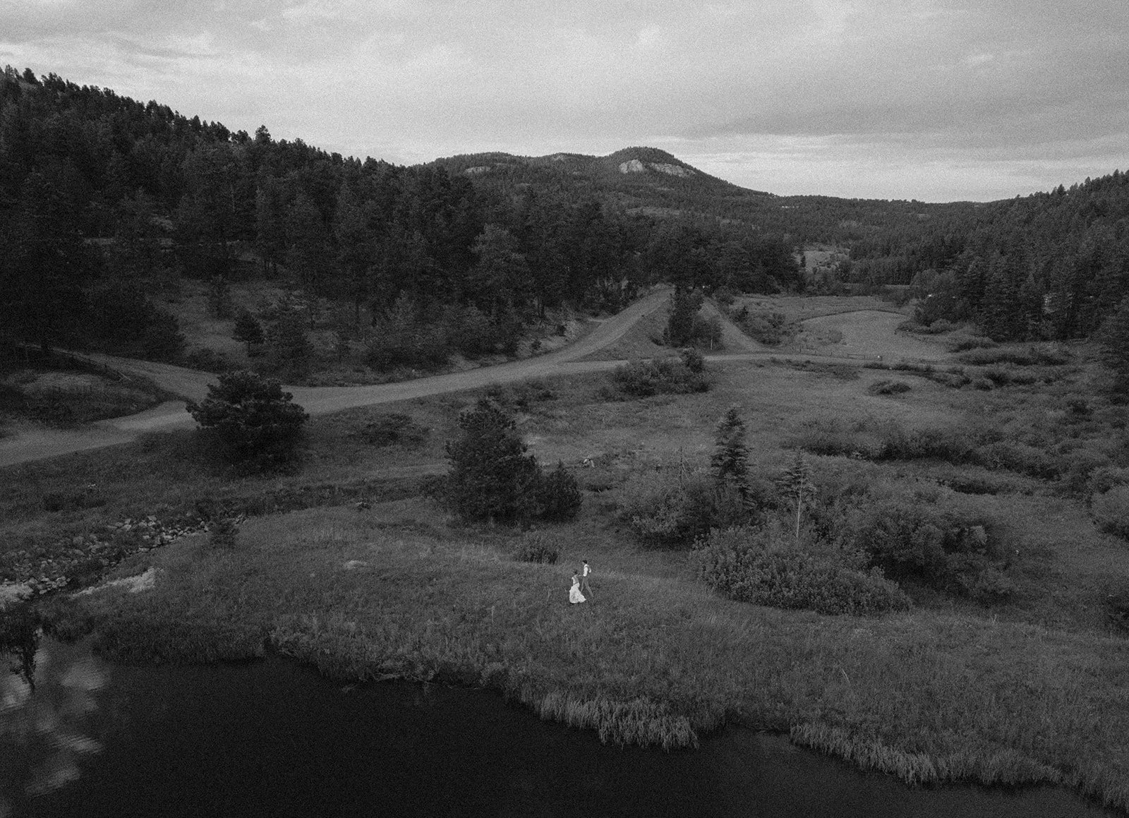 nicole & zach sneaks-3.jpg