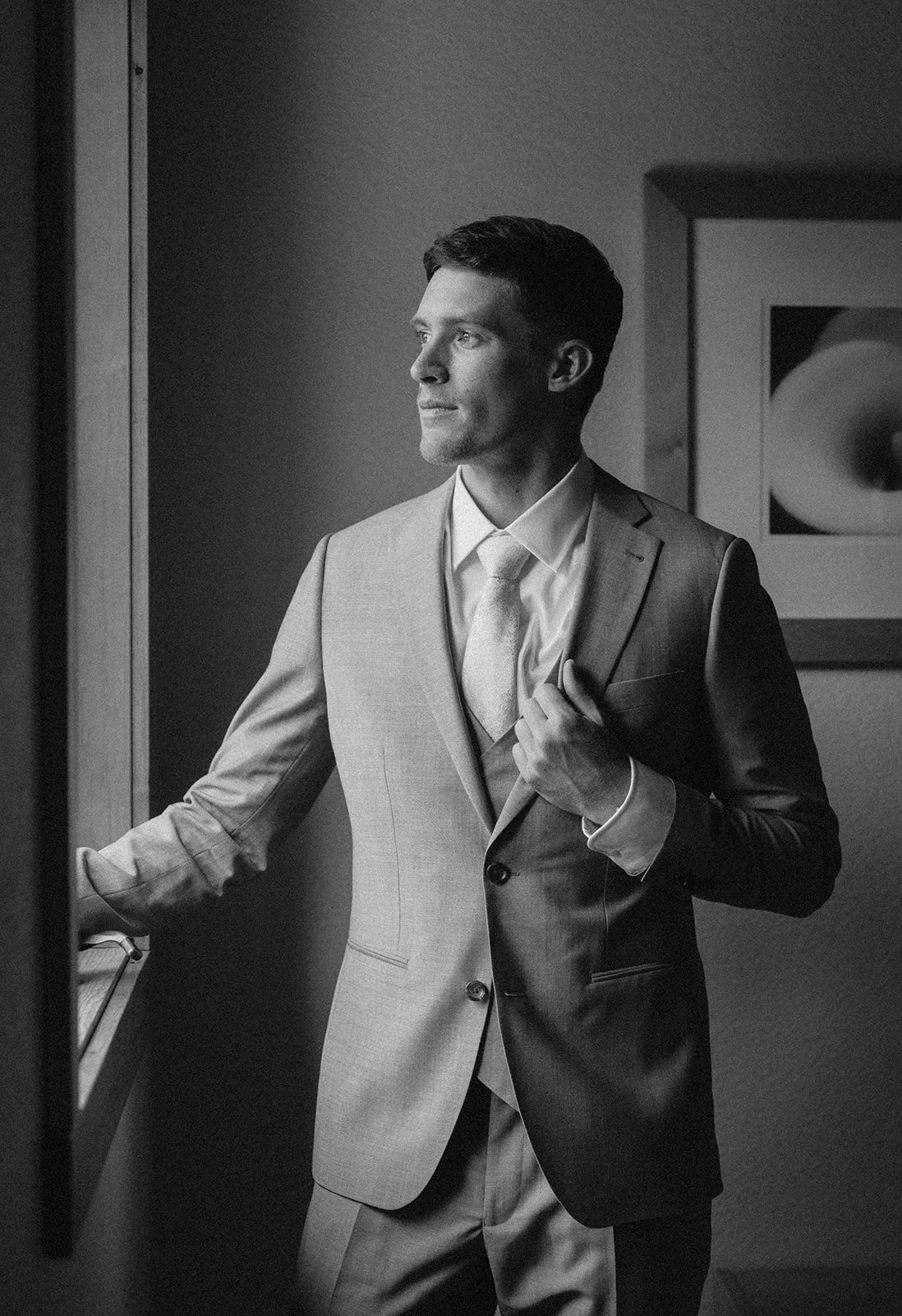 nicole & zach sneaks-15.jpg