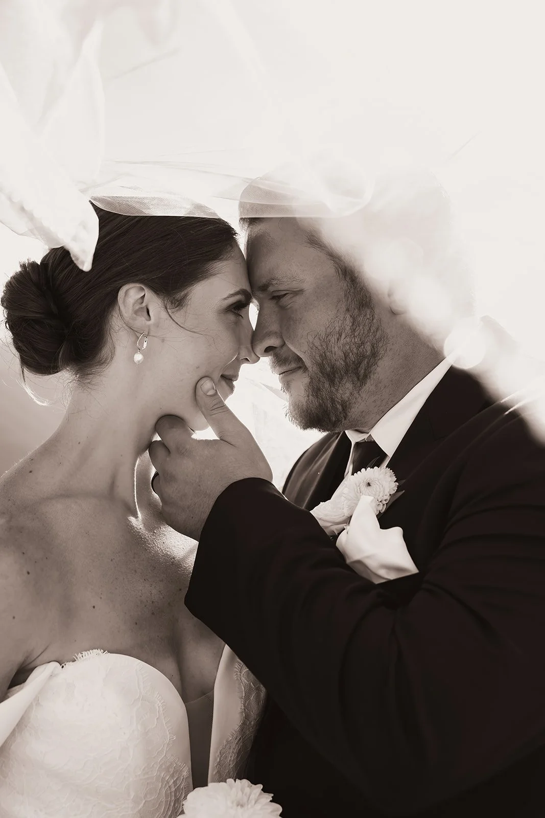 Brynn & Wes Sneak Peeks-10.jpg