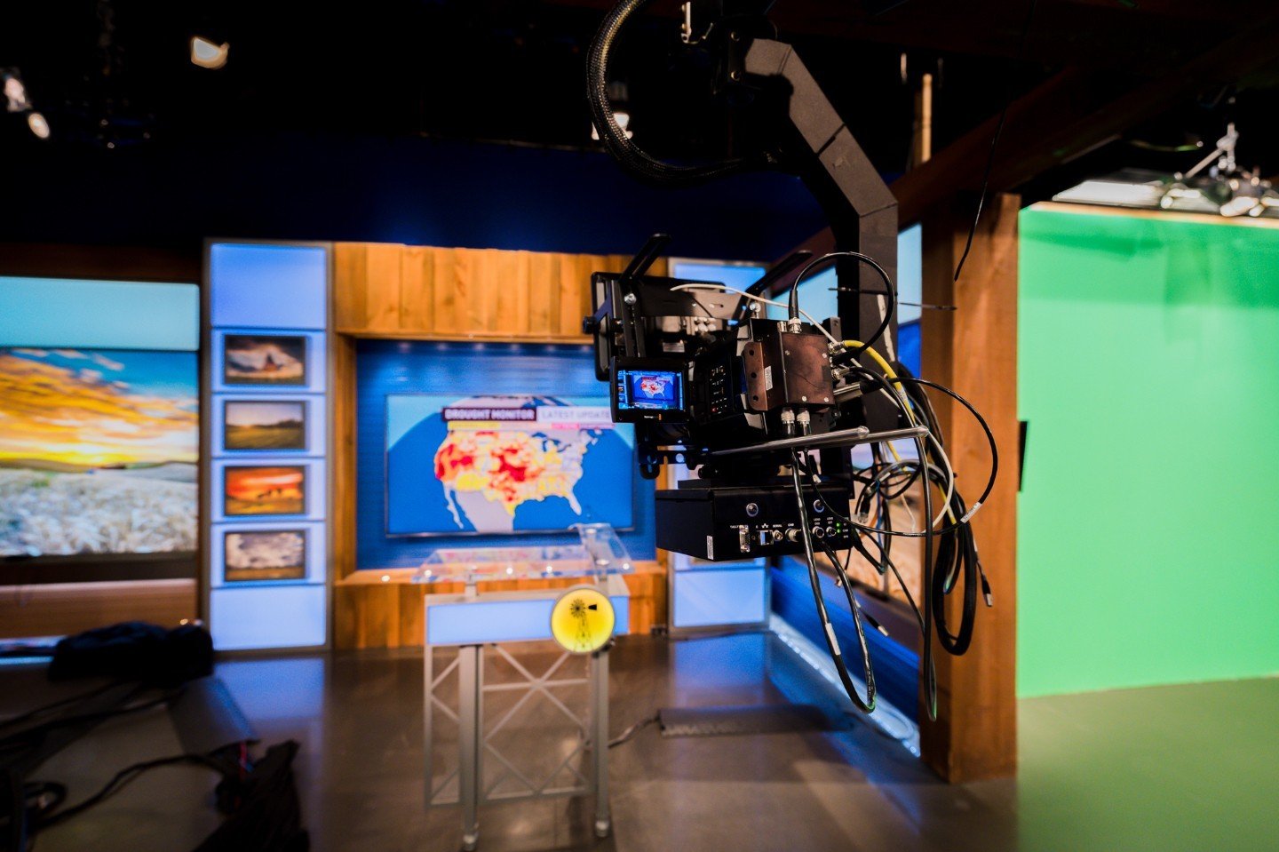 Ready to shine a spotlight on your business? 🌟 Let us capture the magic behind the scenes! Check out this fun shoot we did with @OfficialRFDTV in Nashville, showcasing their studio and broadcast team! 📸✨ #BusinessPhotography #BehindTheScenes #TeamW