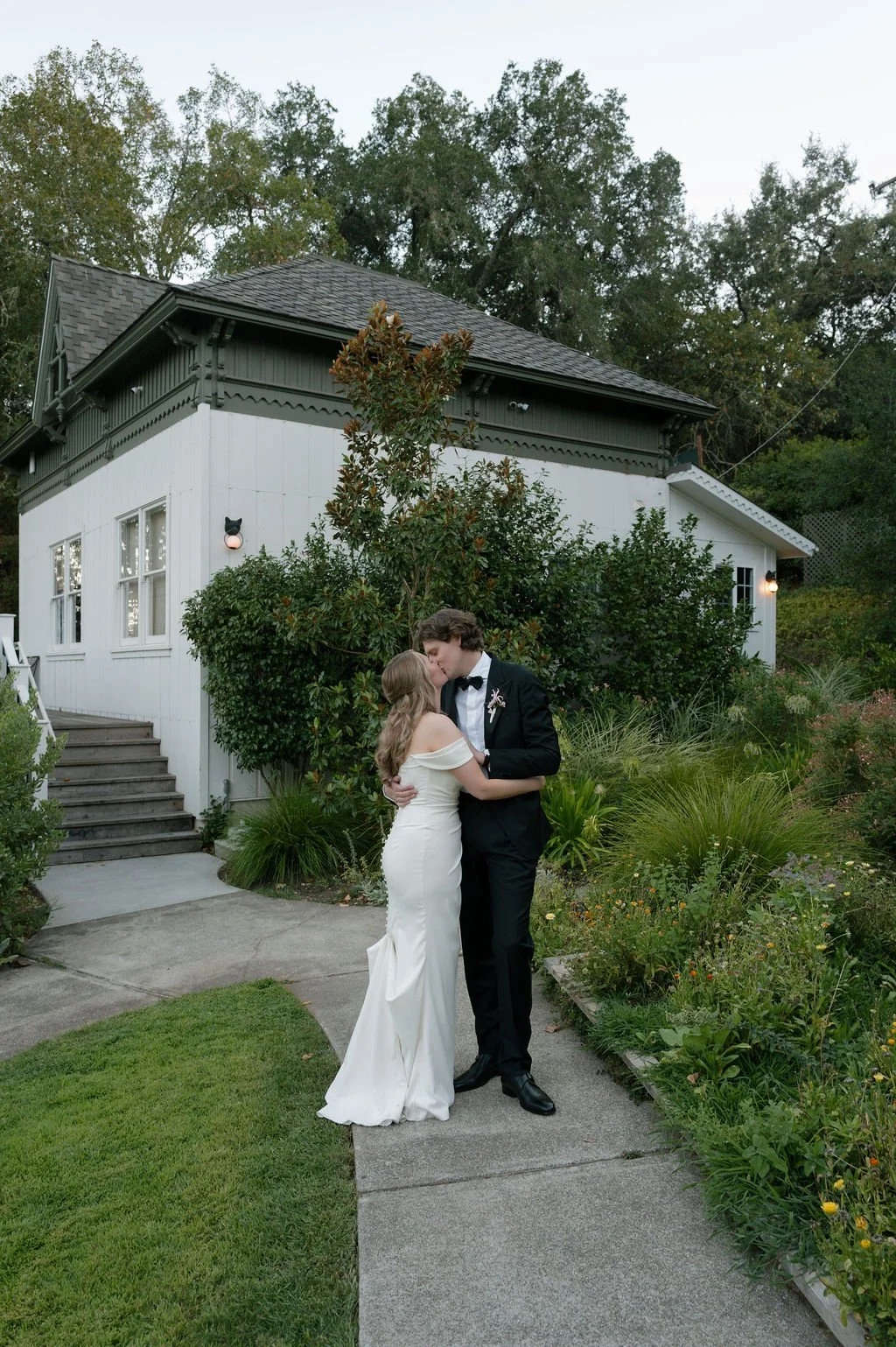 Olivia-Joe-Madrona-Wedding-Previews-113.jpg